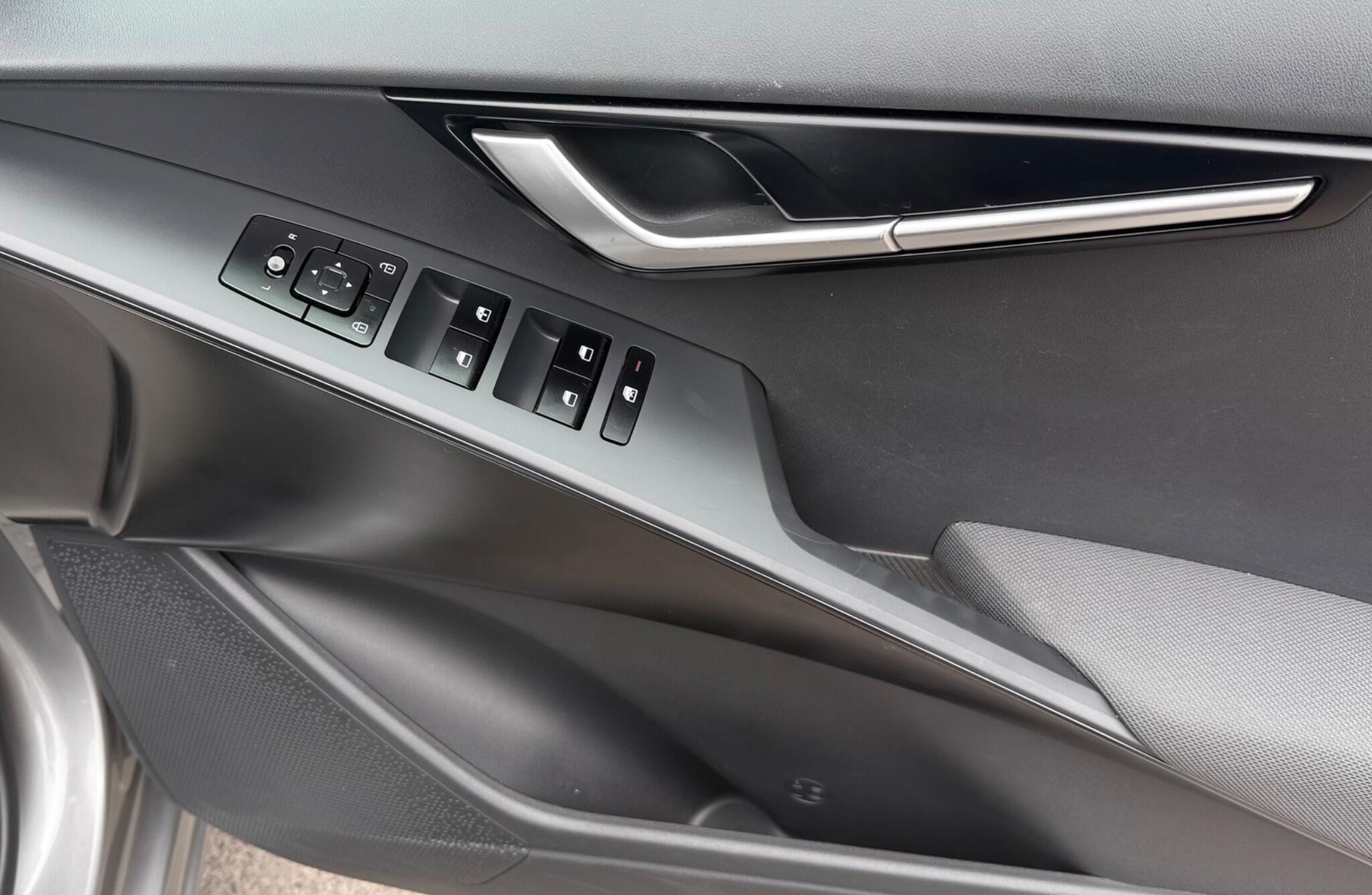 Kia Niro view 8