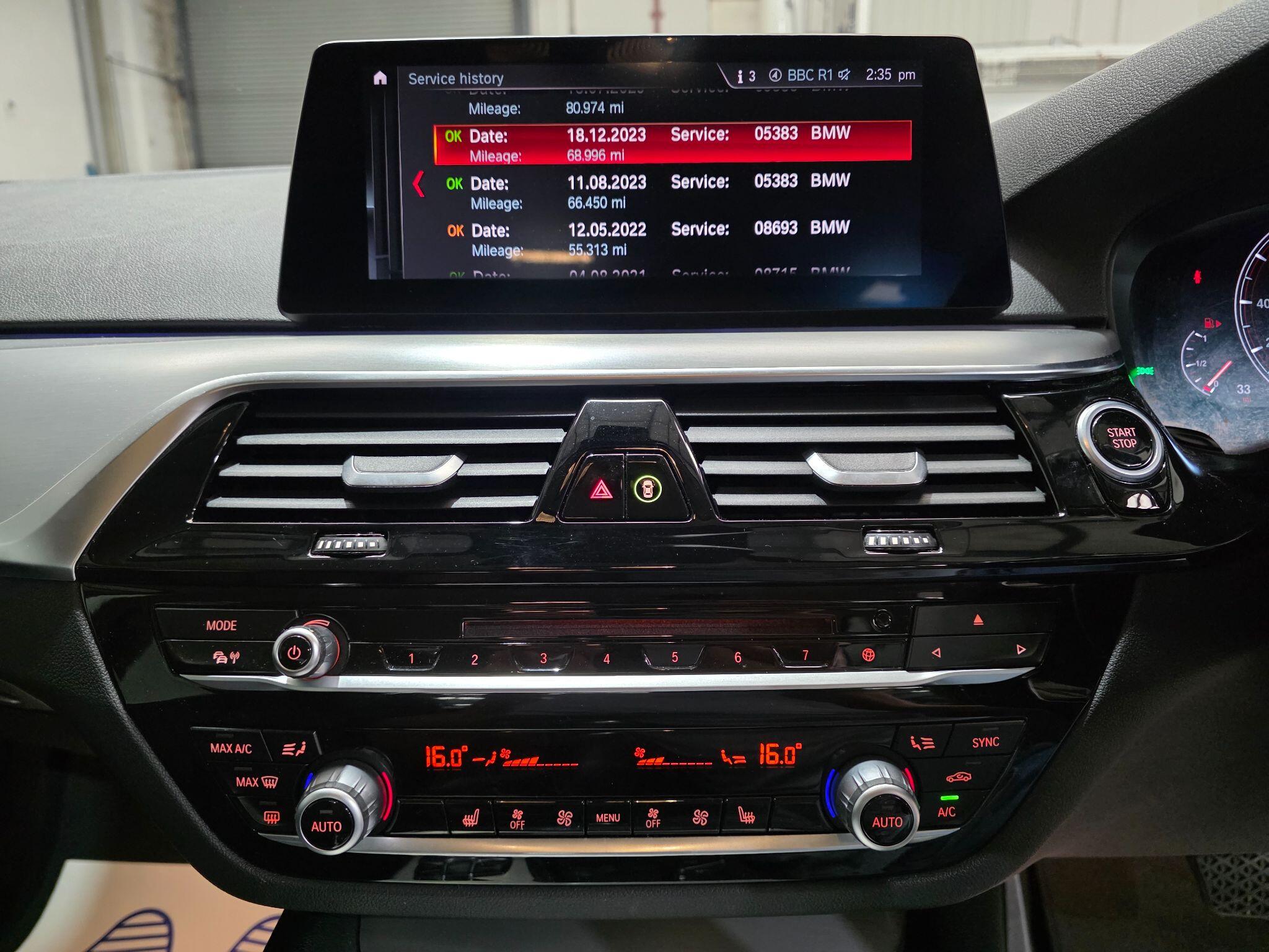 BMW 5 Series view 9
