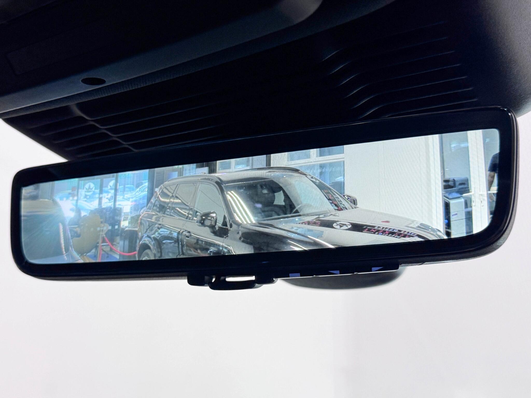 Land Rover Range Rover Evoque view 44