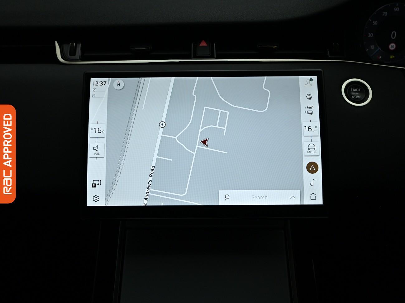 Land Rover Range Rover Evoque view 3