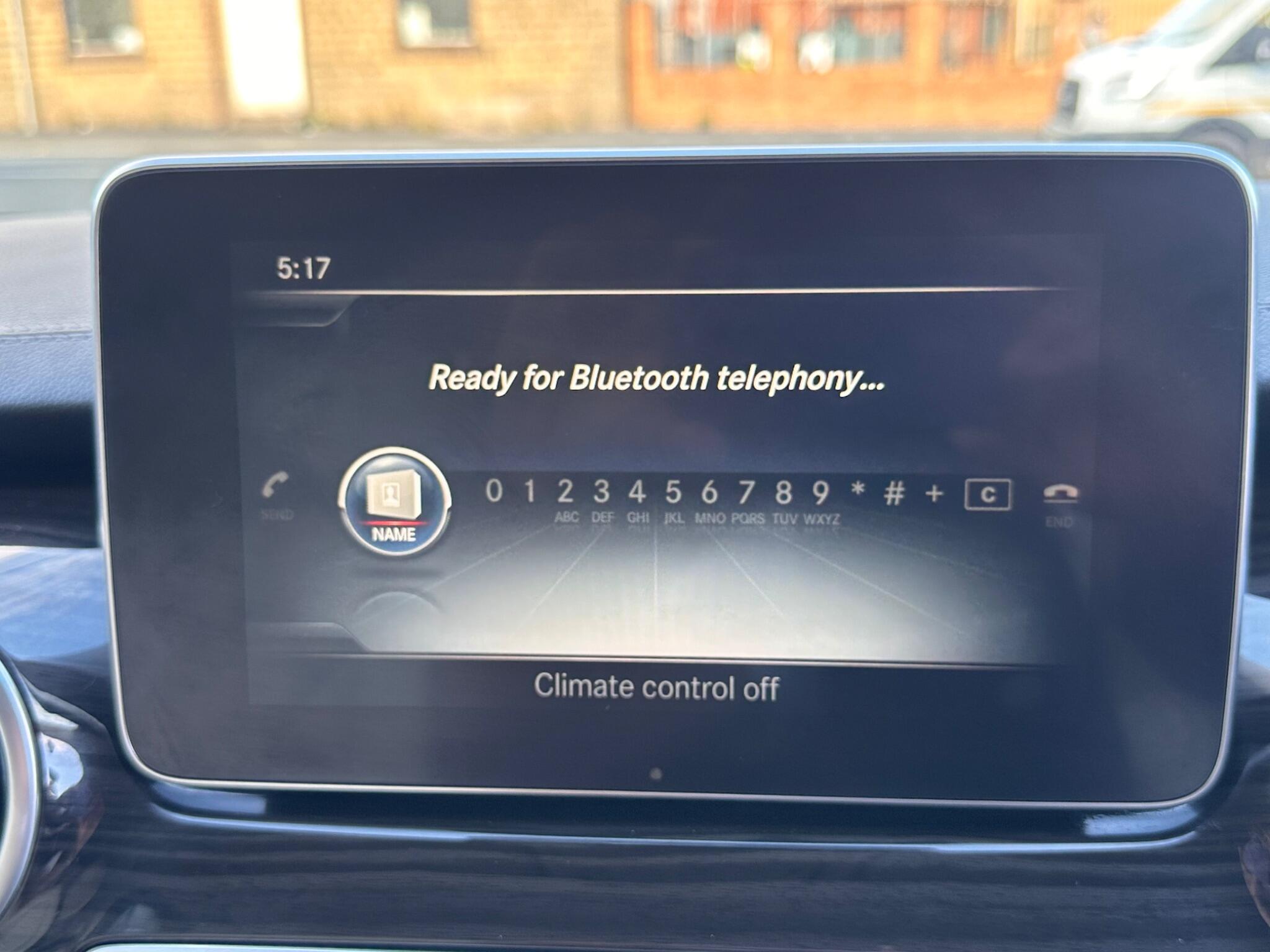 Mercedes-Benz V-Class view 19