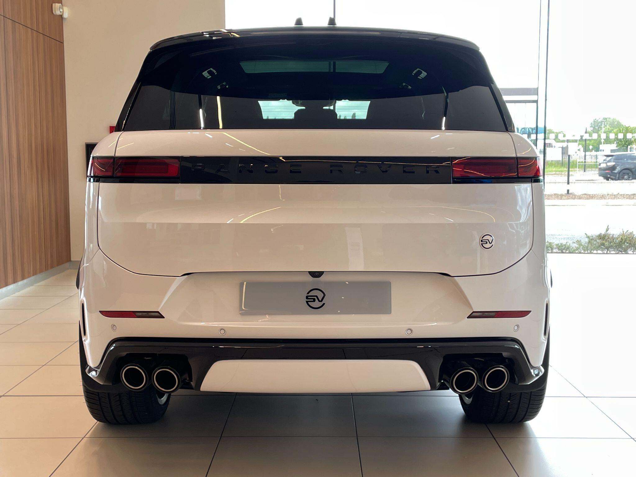 Land Rover Range Rover Sport view 5