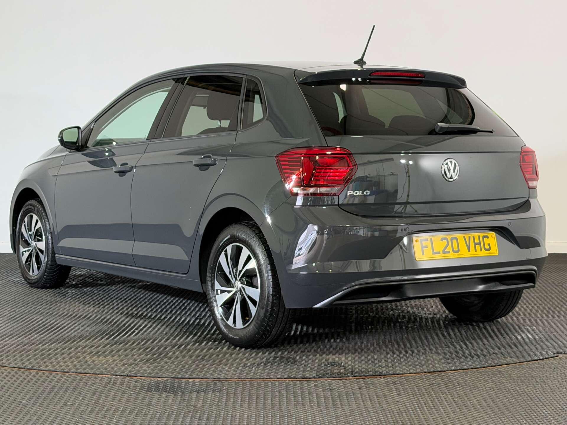 Volkswagen Polo view 5