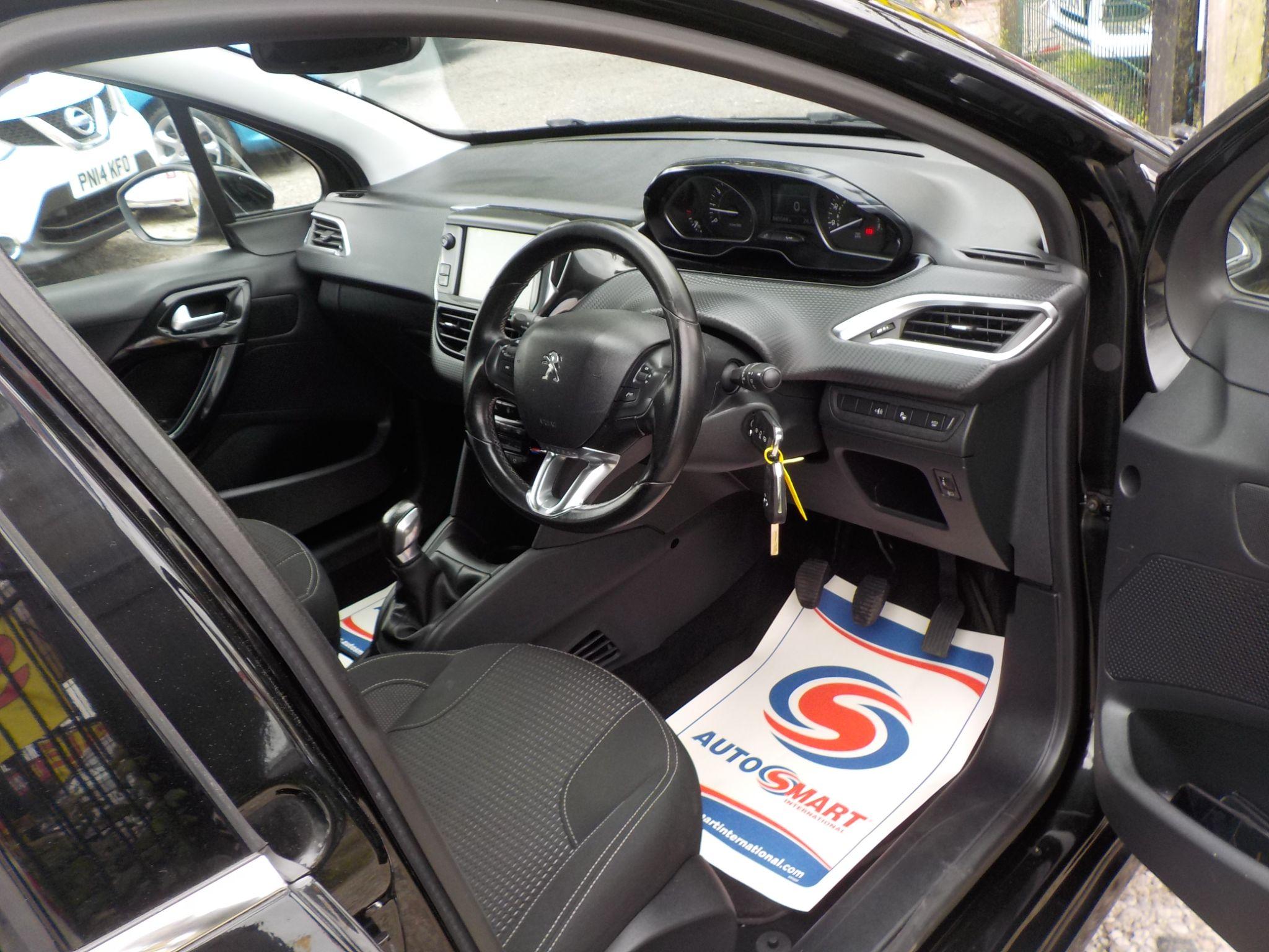 Peugeot 208 1.2 PureTech Tech Edition Euro 6 (s/s) 5dr