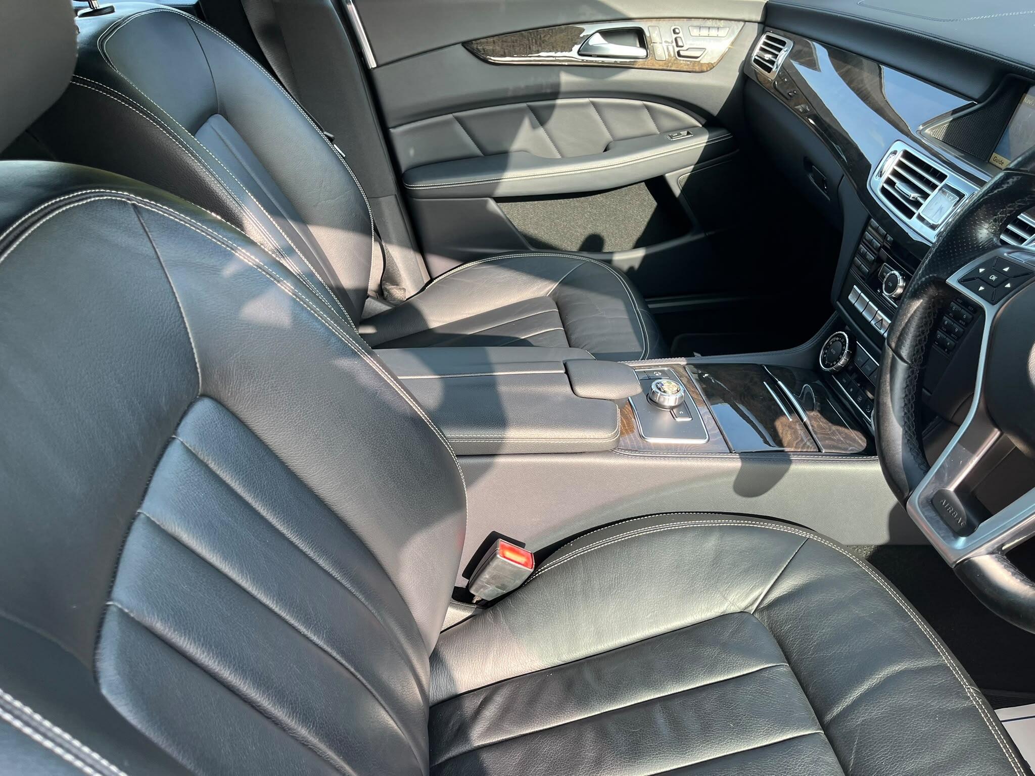 Mercedes-Benz CLS view 25