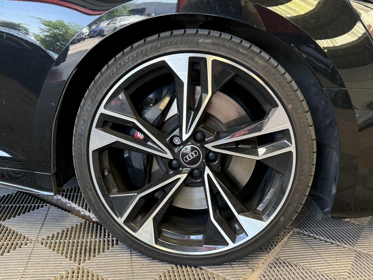 Audi S5 view 18