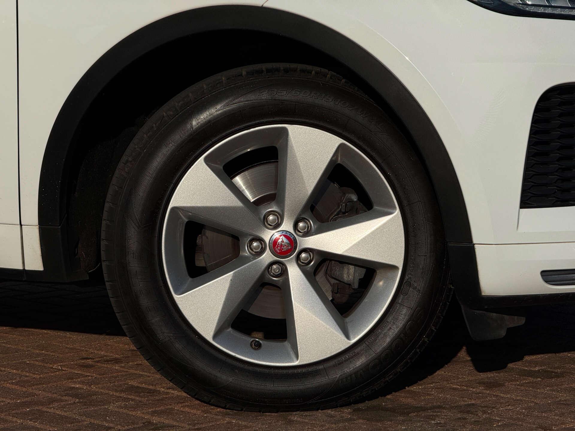 Jaguar E-Pace view 15