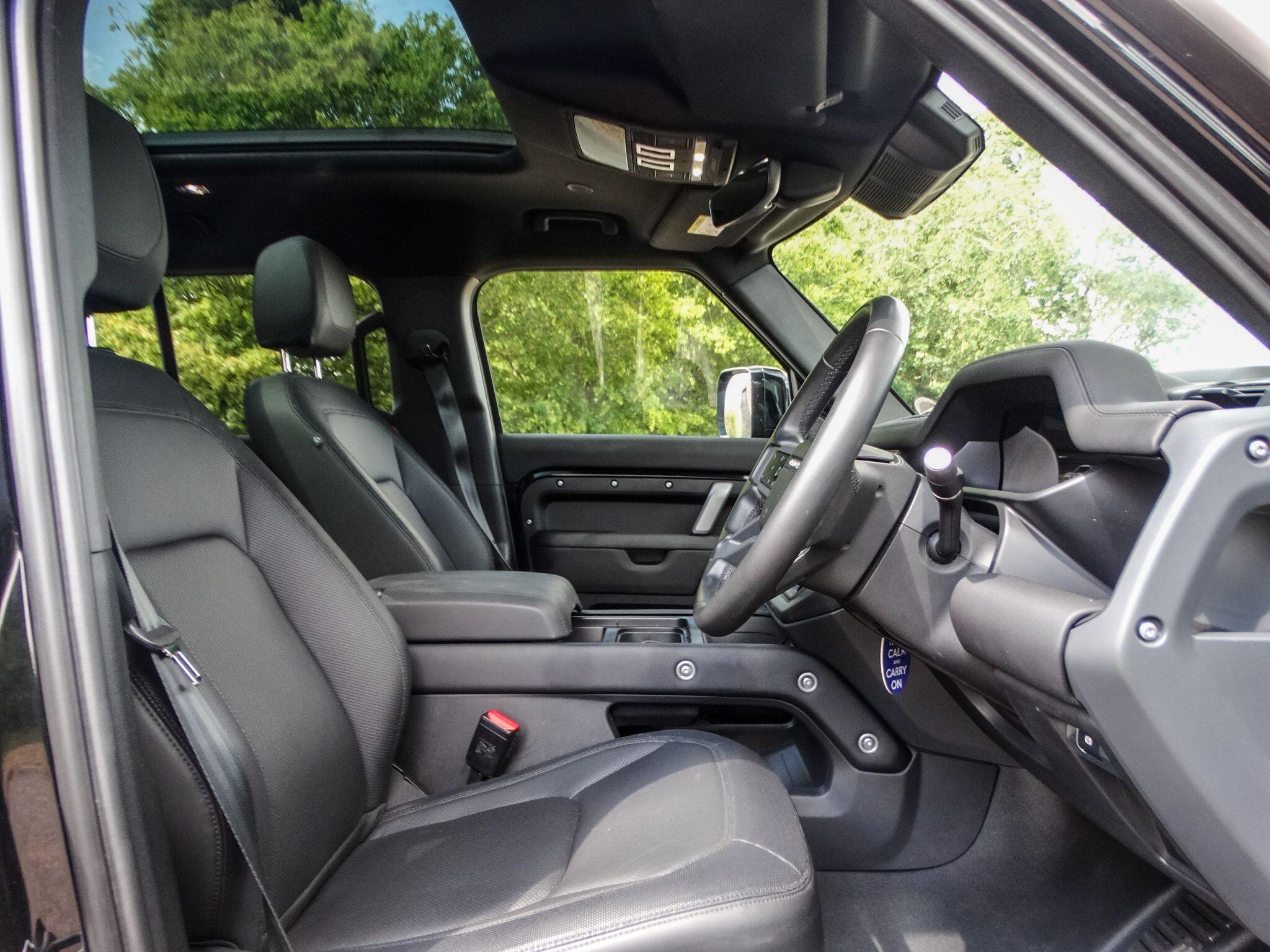 Land Rover Defender view 21