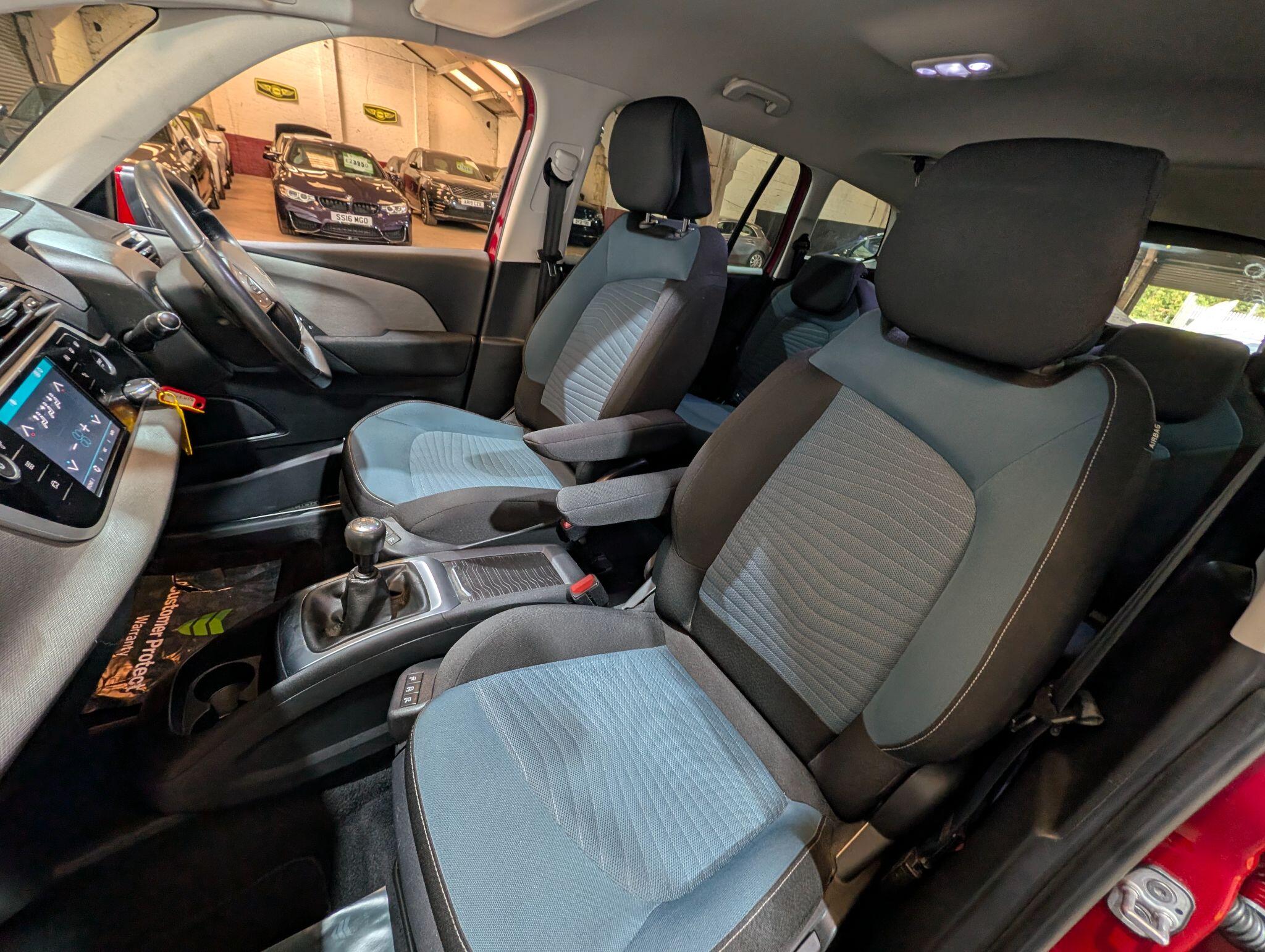 Citroen Grand C4 Picasso view 59