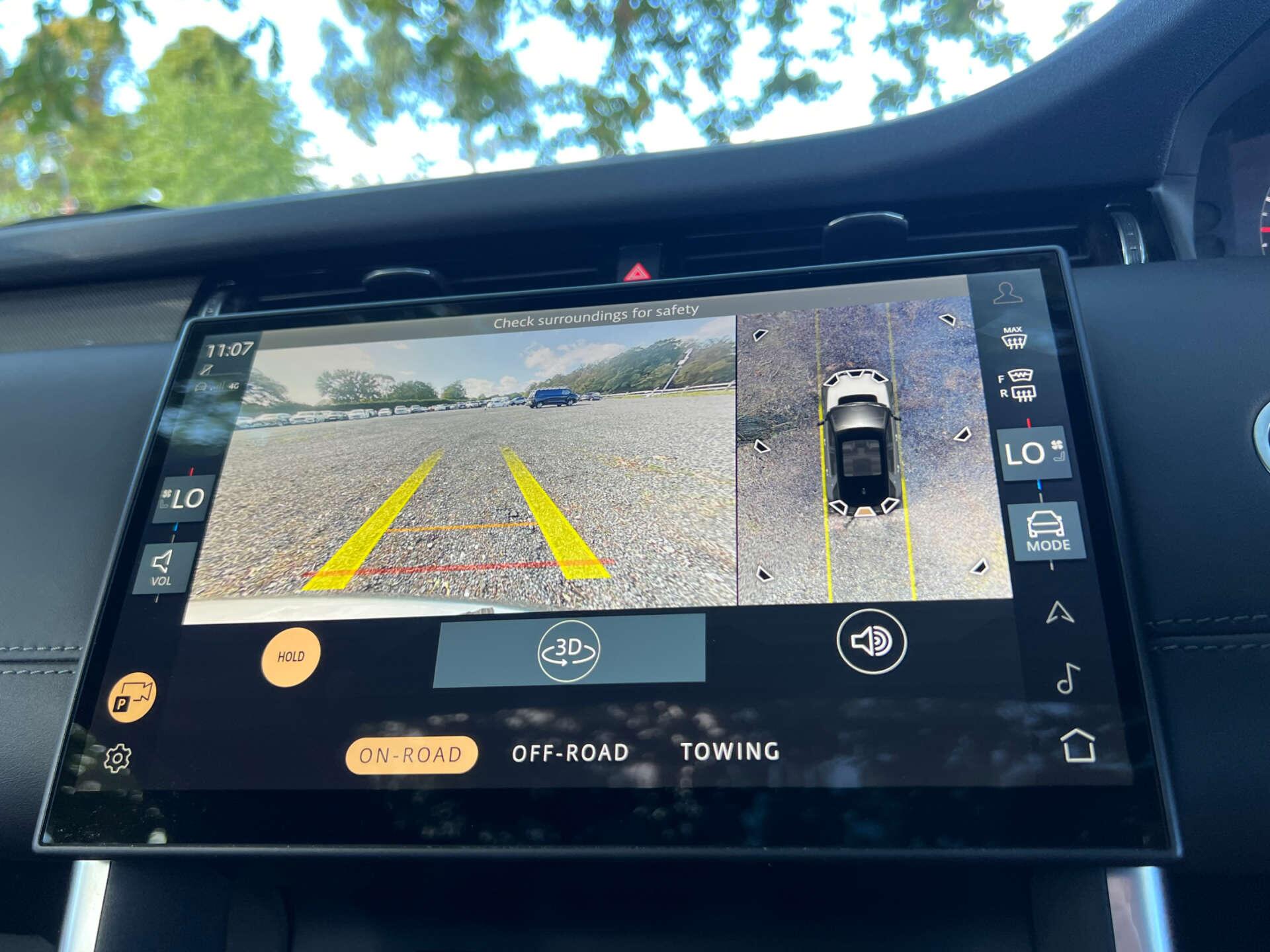 Land Rover Discovery Sport view 47