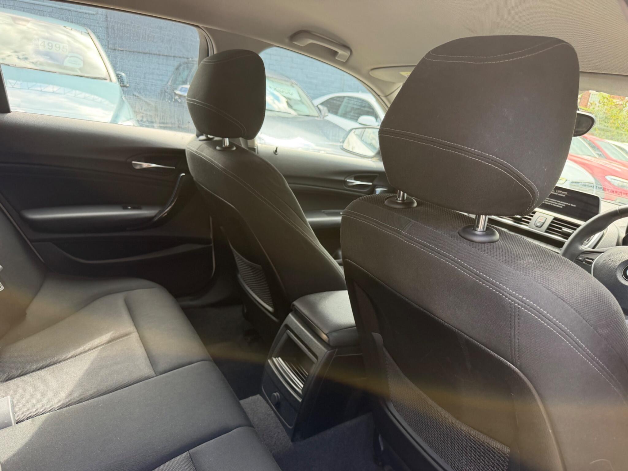 BMW 1 Series view 21