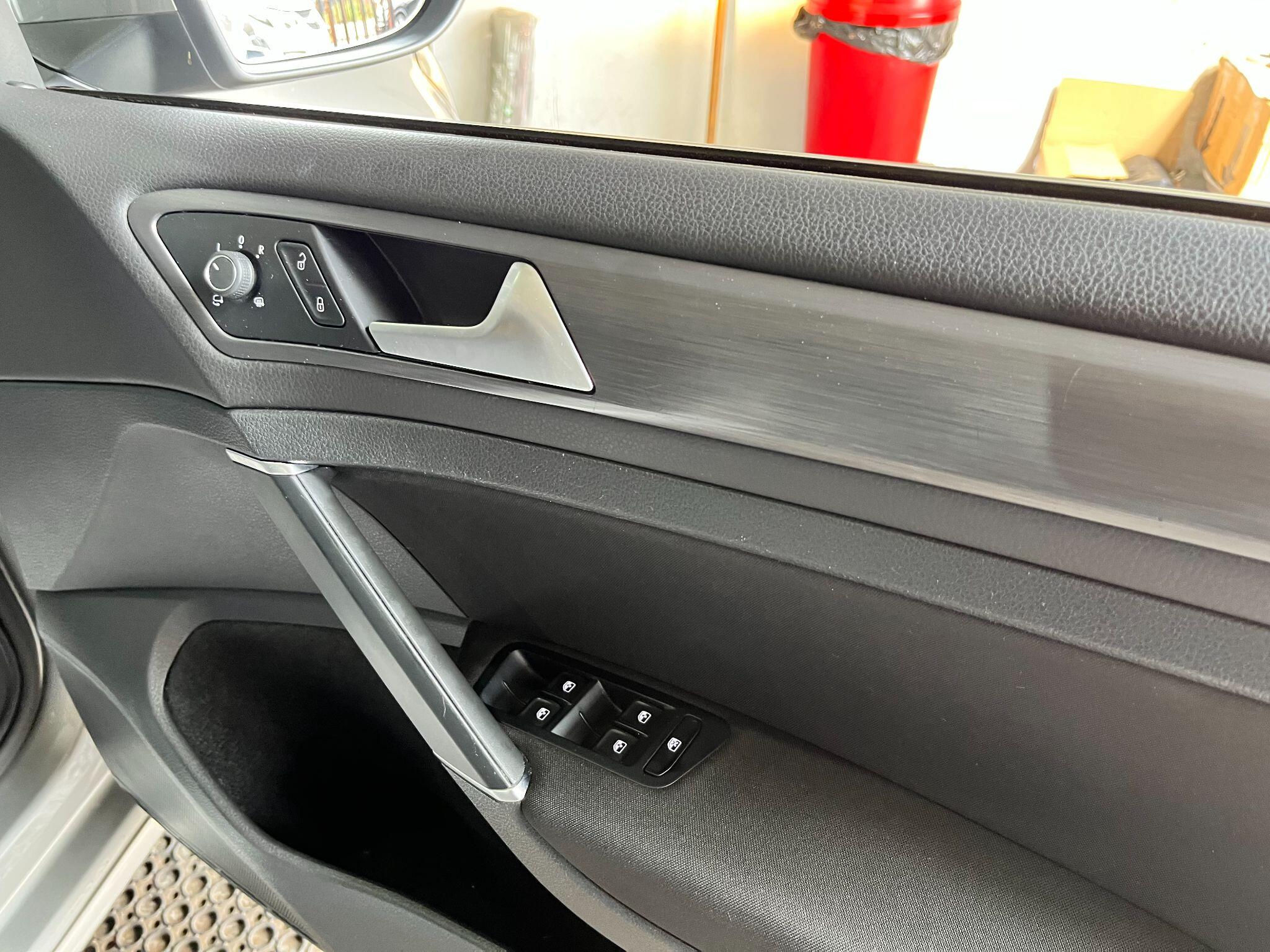 Volkswagen Golf view 40