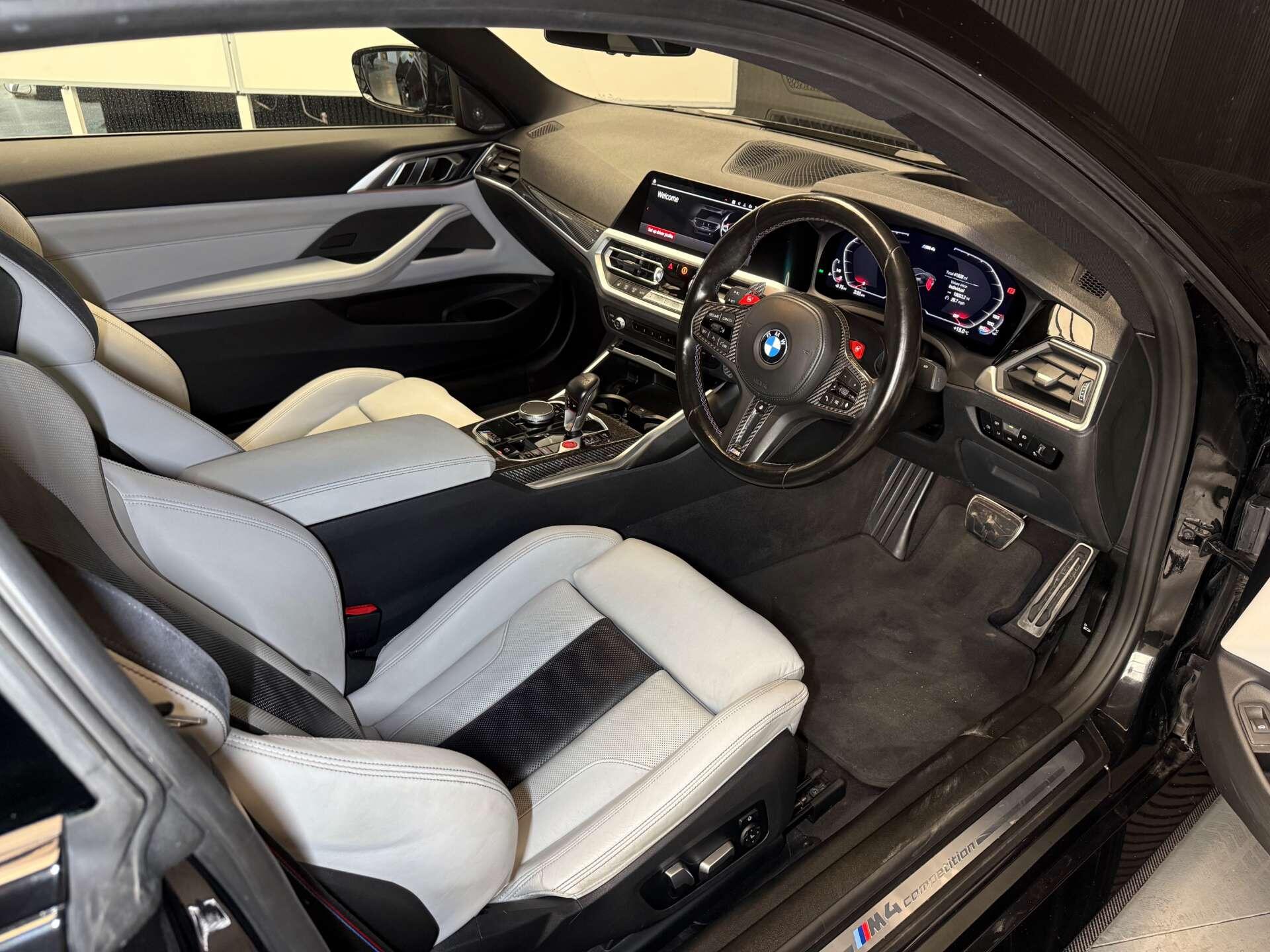 BMW M4 view 18