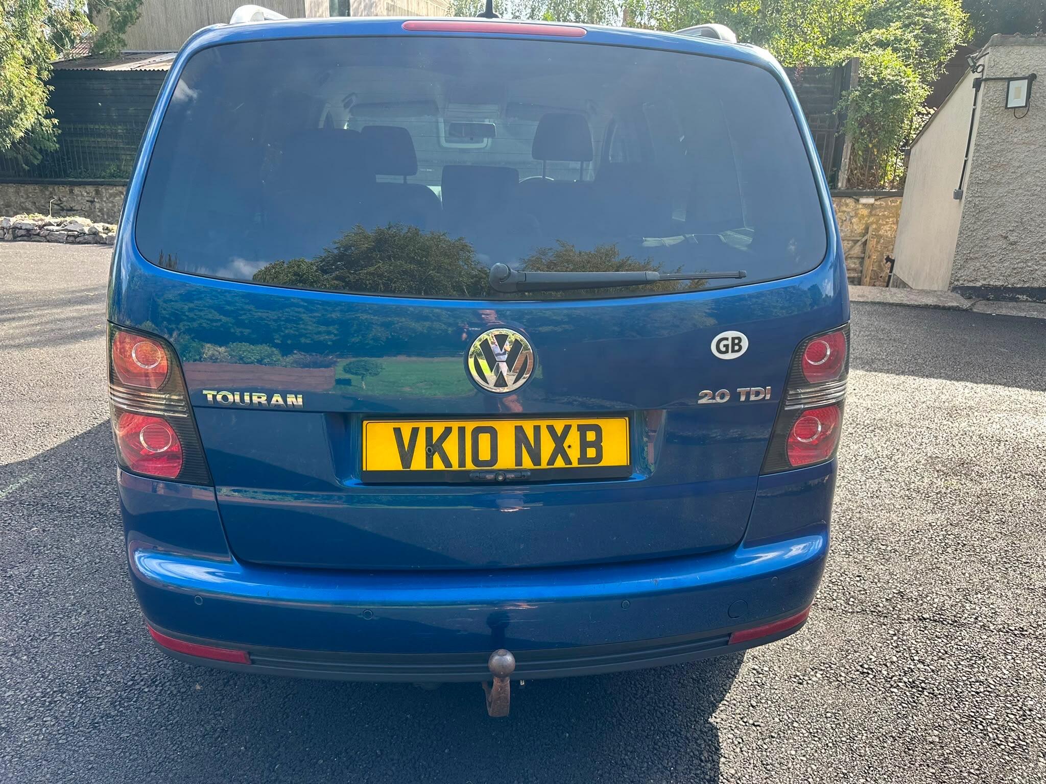 Volkswagen Touran view 9