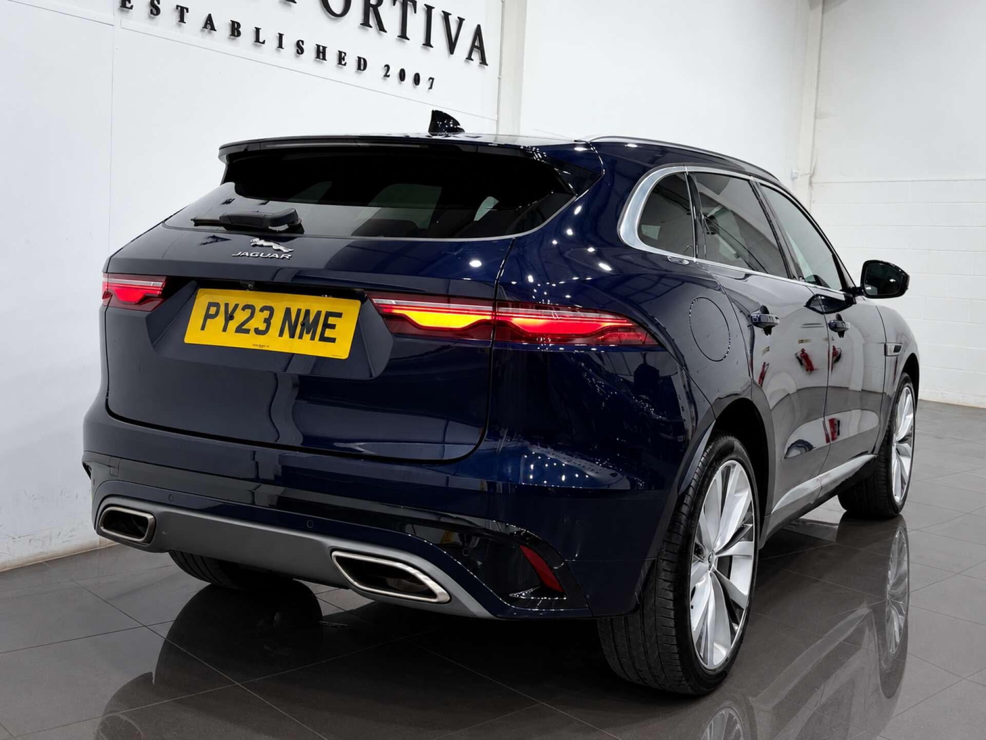Jaguar F-Pace view 4