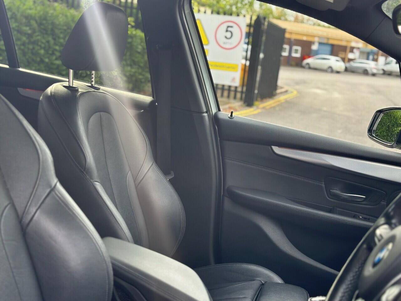 BMW 2 Series view 11
