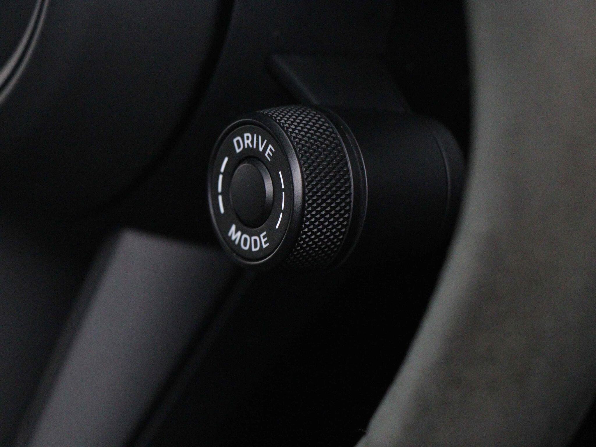 Porsche Cayenne view 28