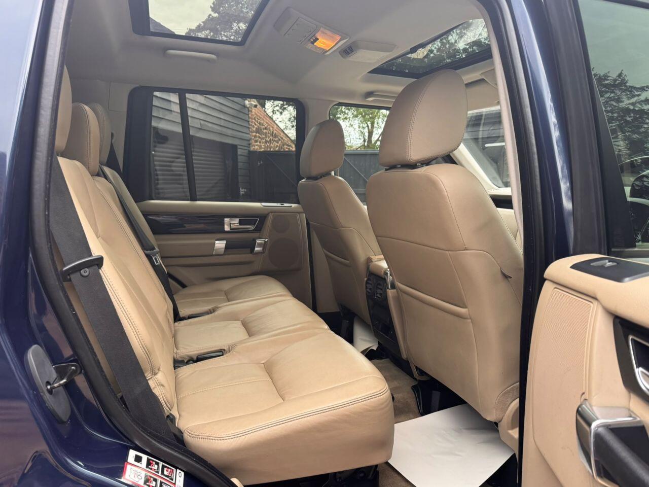 Land Rover Discovery view 16