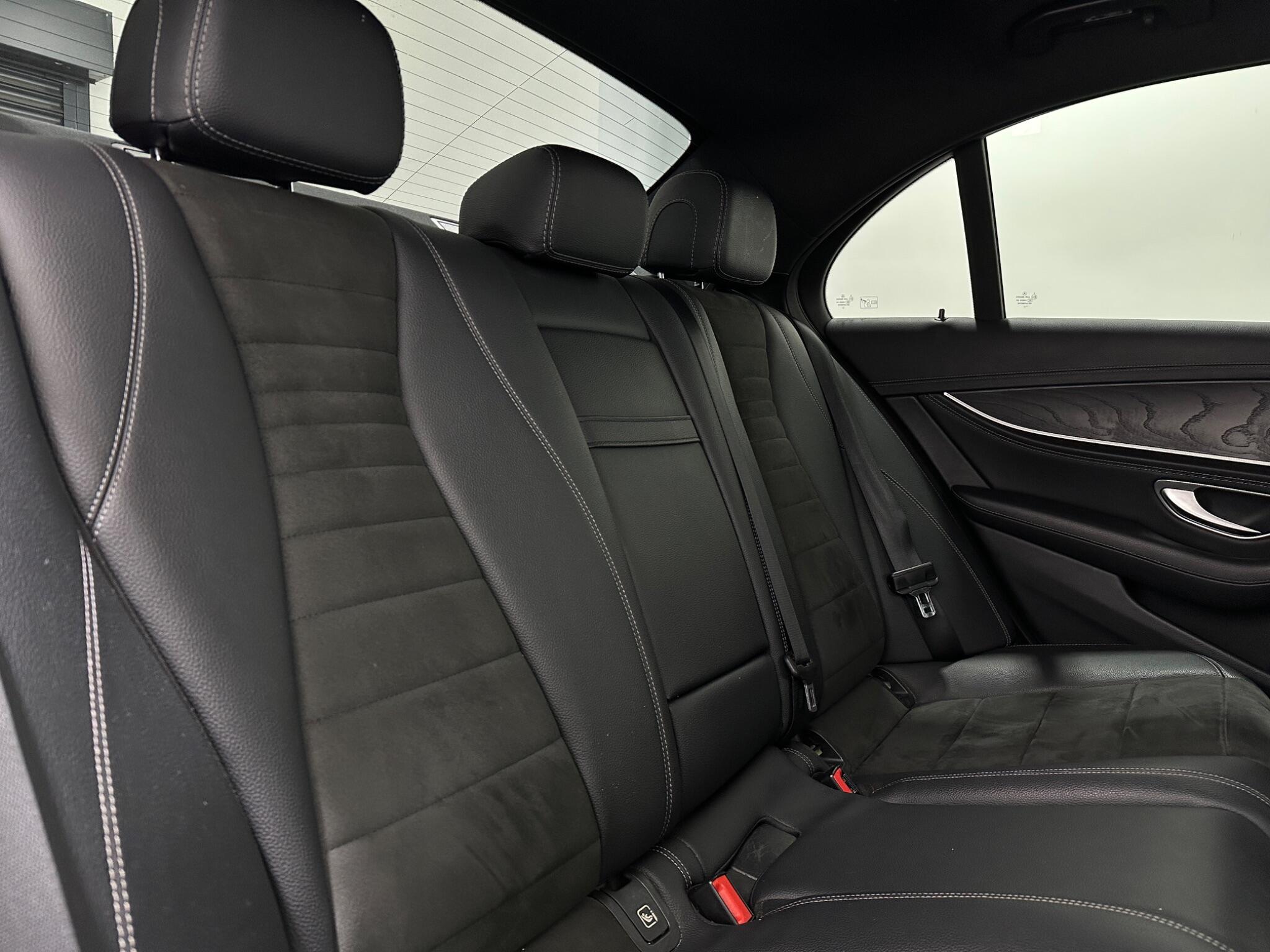 Mercedes-Benz E-Class view 44