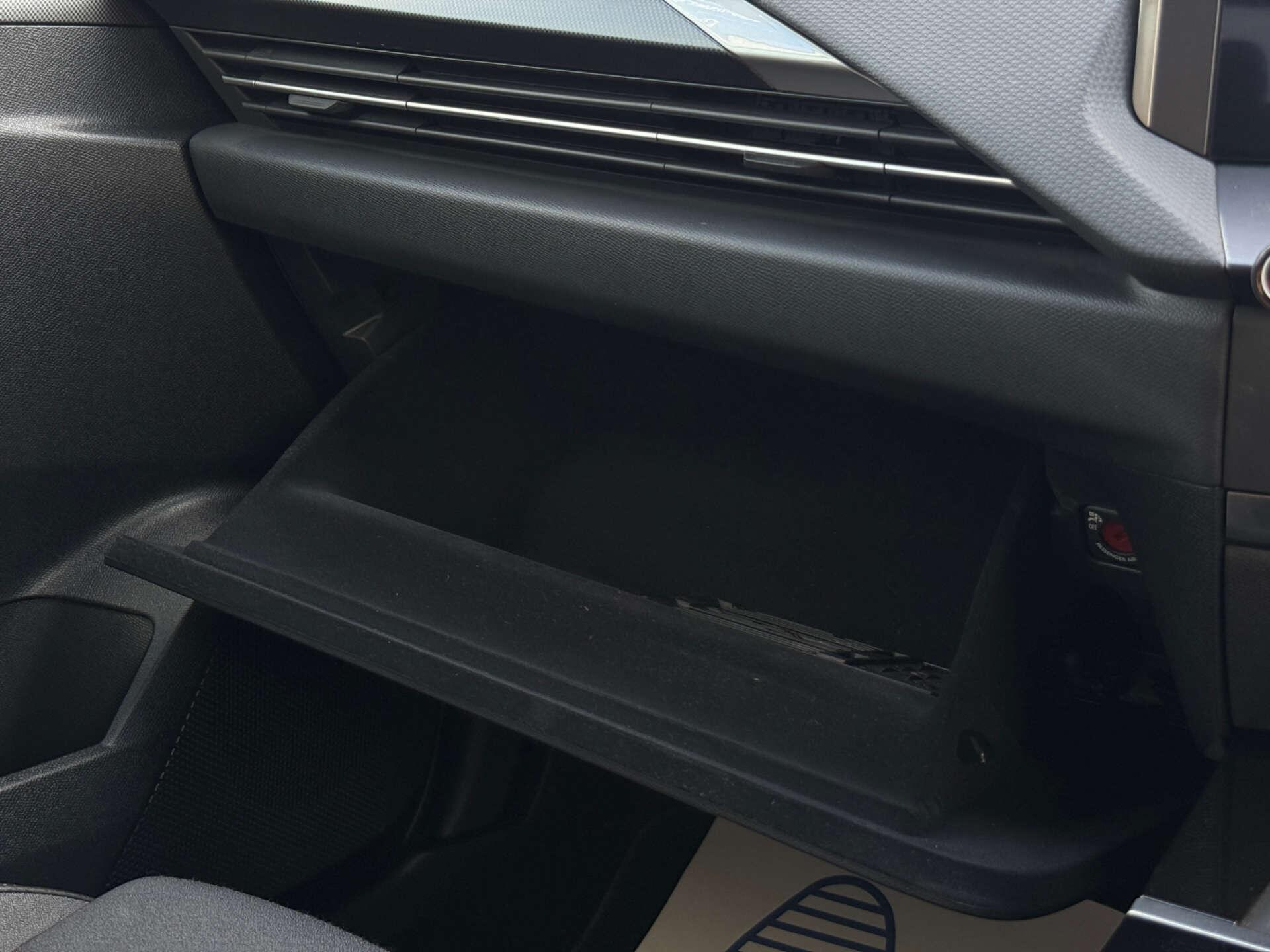 Vauxhall Astra Electric view 66
