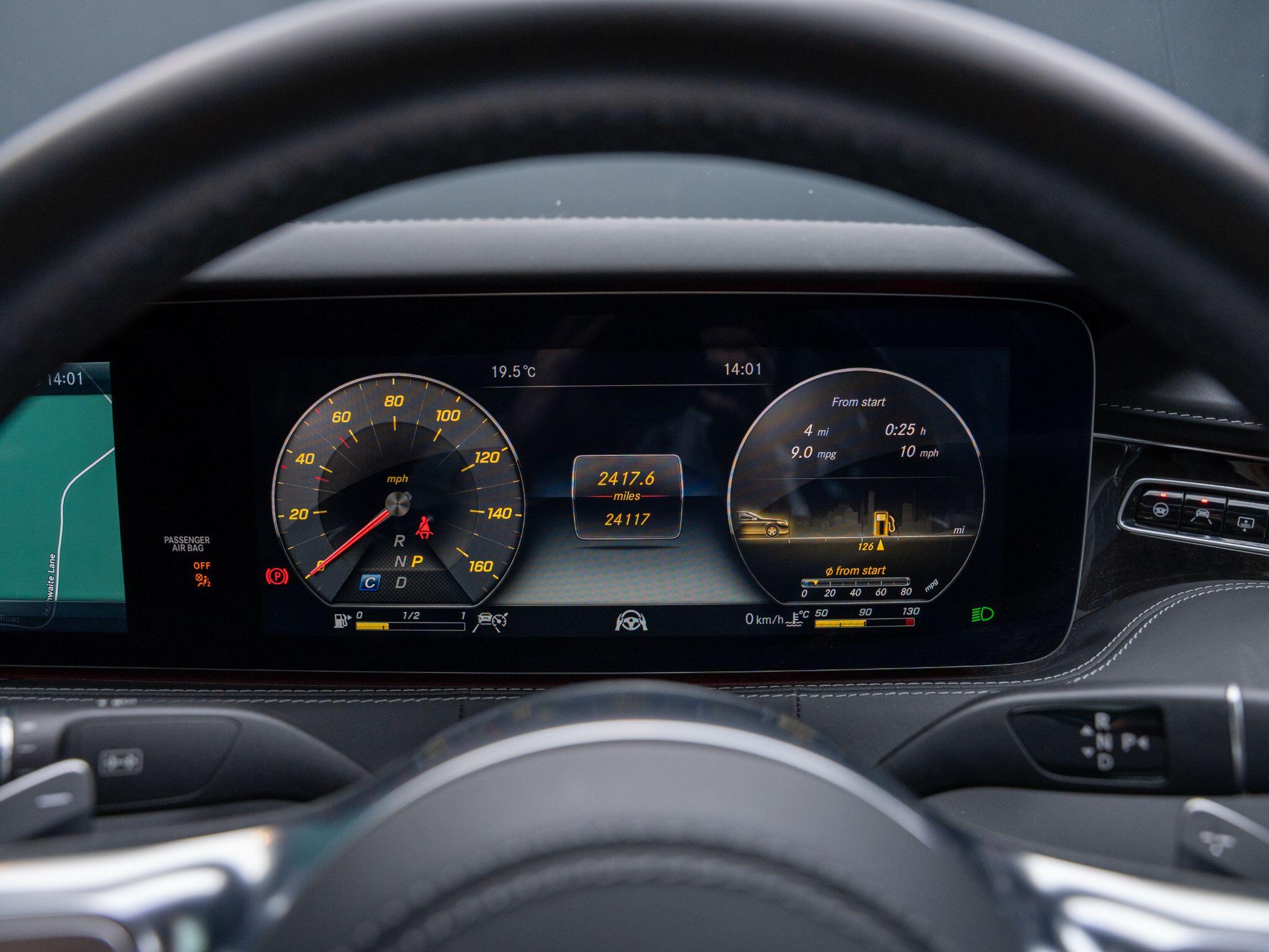 Mercedes-Benz S-Class view 19