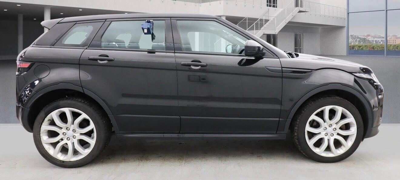 2017 Land Rover Range Rover Evoque 2.0 TD4 HSE Dynamic Auto 4WD Euro 6 (s/s) 5dr • 74,550 miles image 6