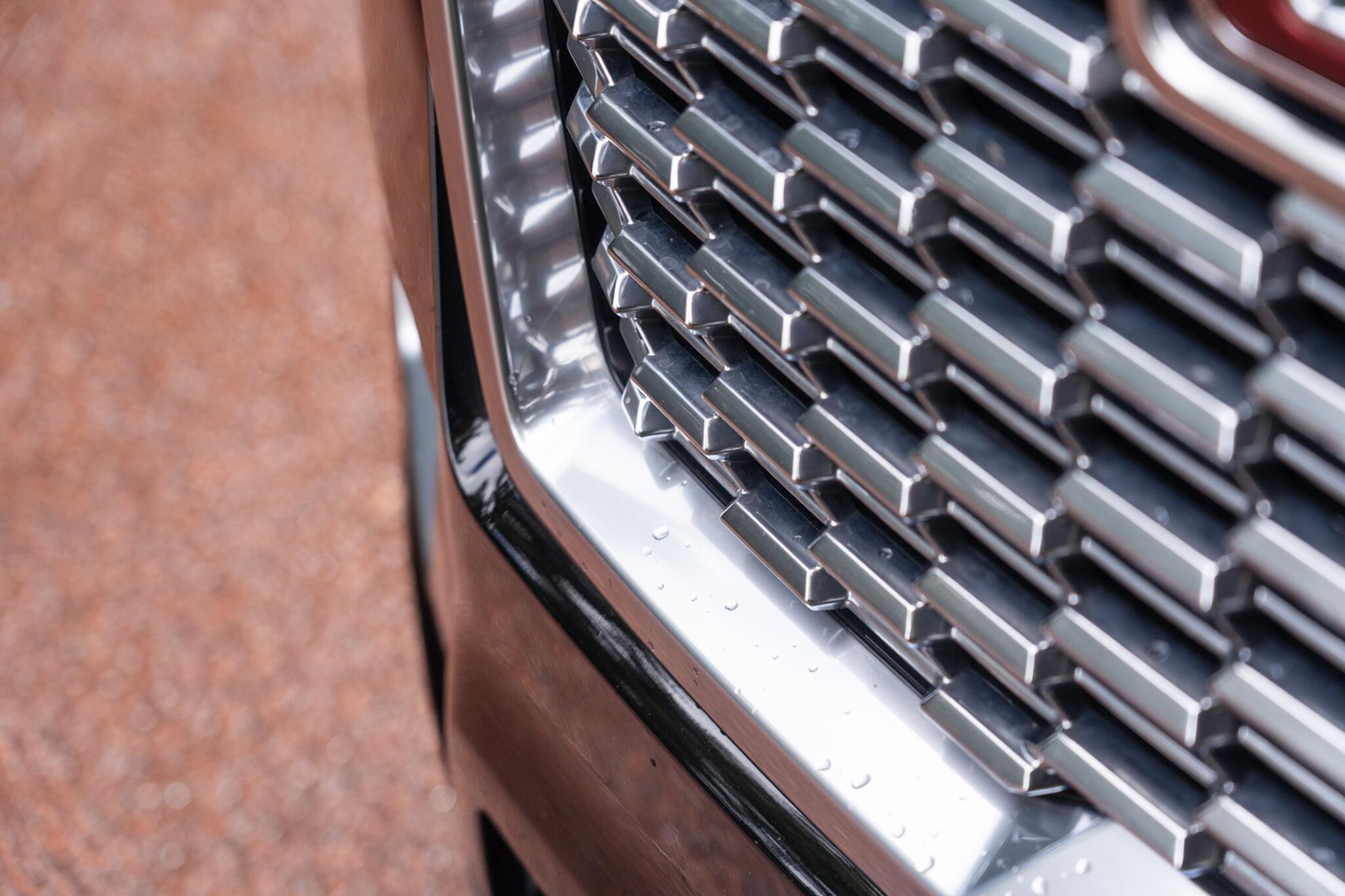 GMC Yukon view 18
