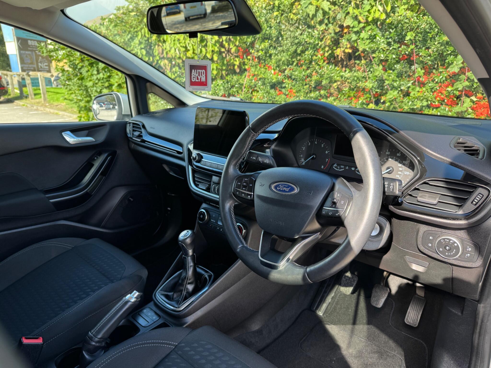 Ford Fiesta view 13