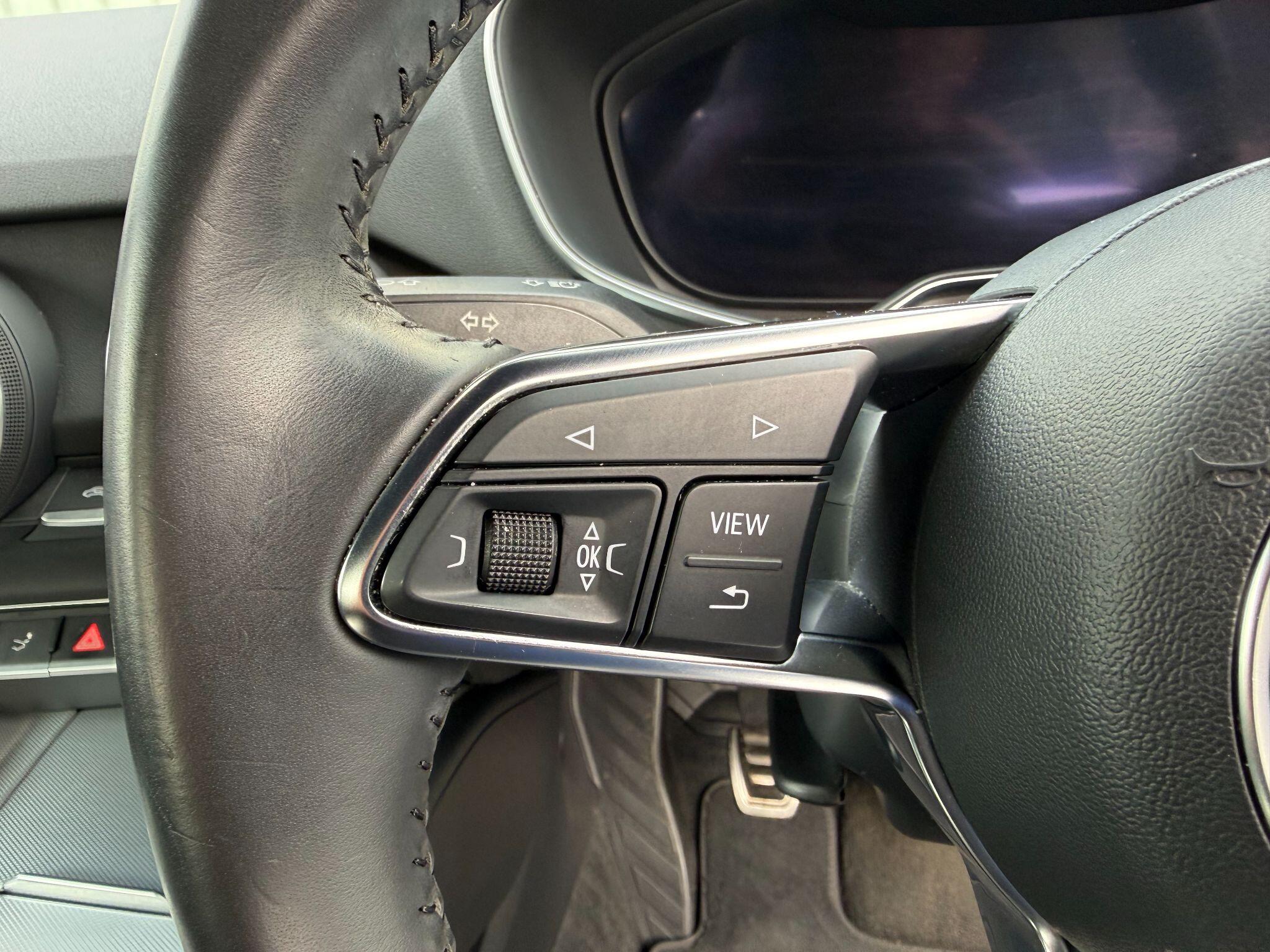 Audi TT view 33