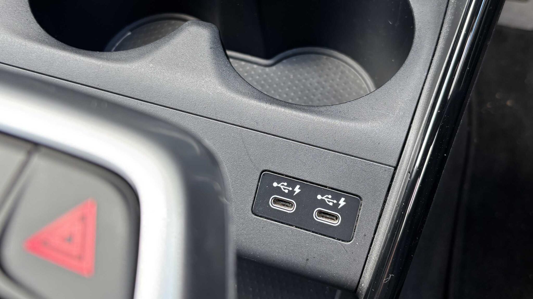 BMW 2 Series view 25