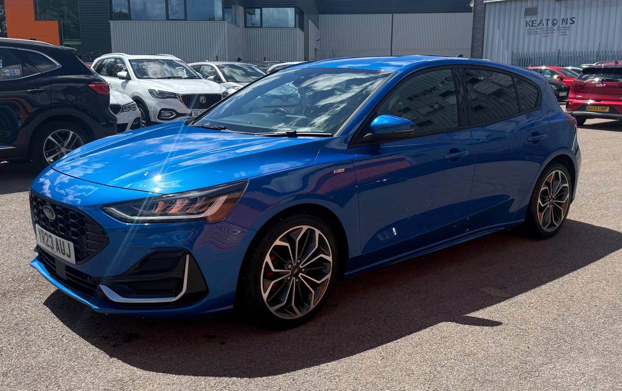Ford Focus view 5