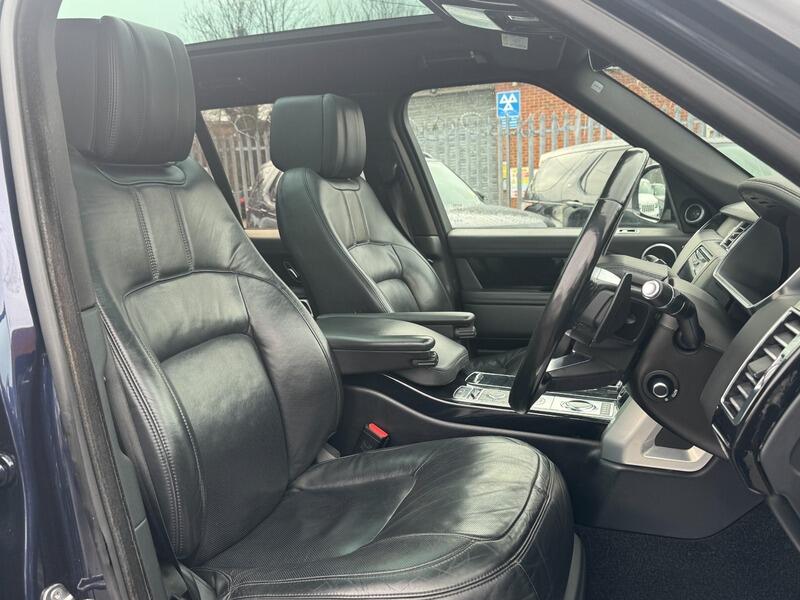 2018 Land Rover Range Rover image 37