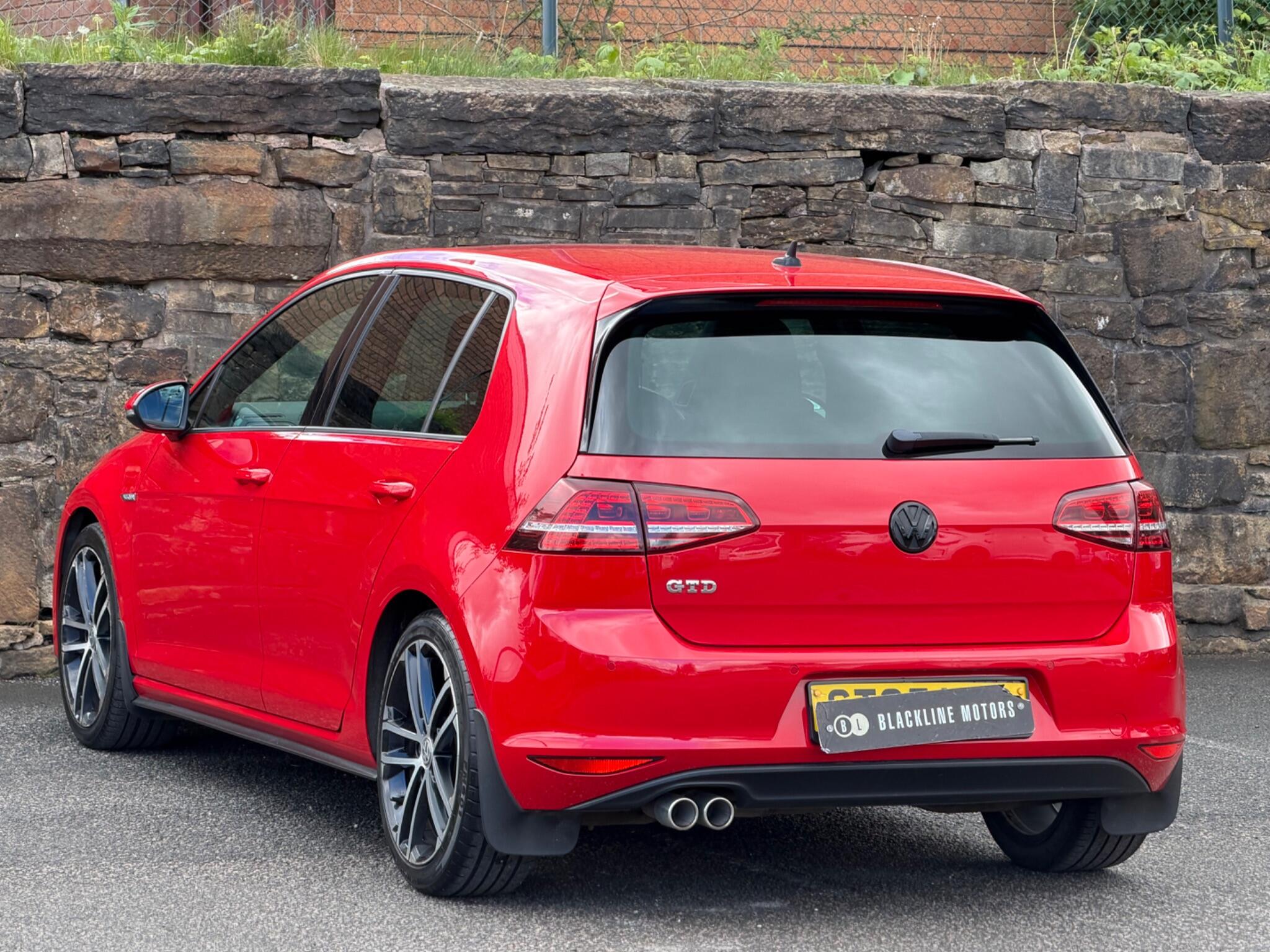 Volkswagen Golf view 5