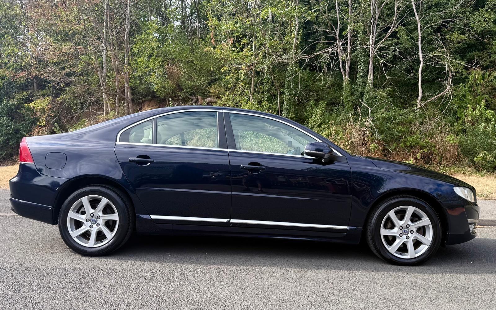 Volvo S80 view 4
