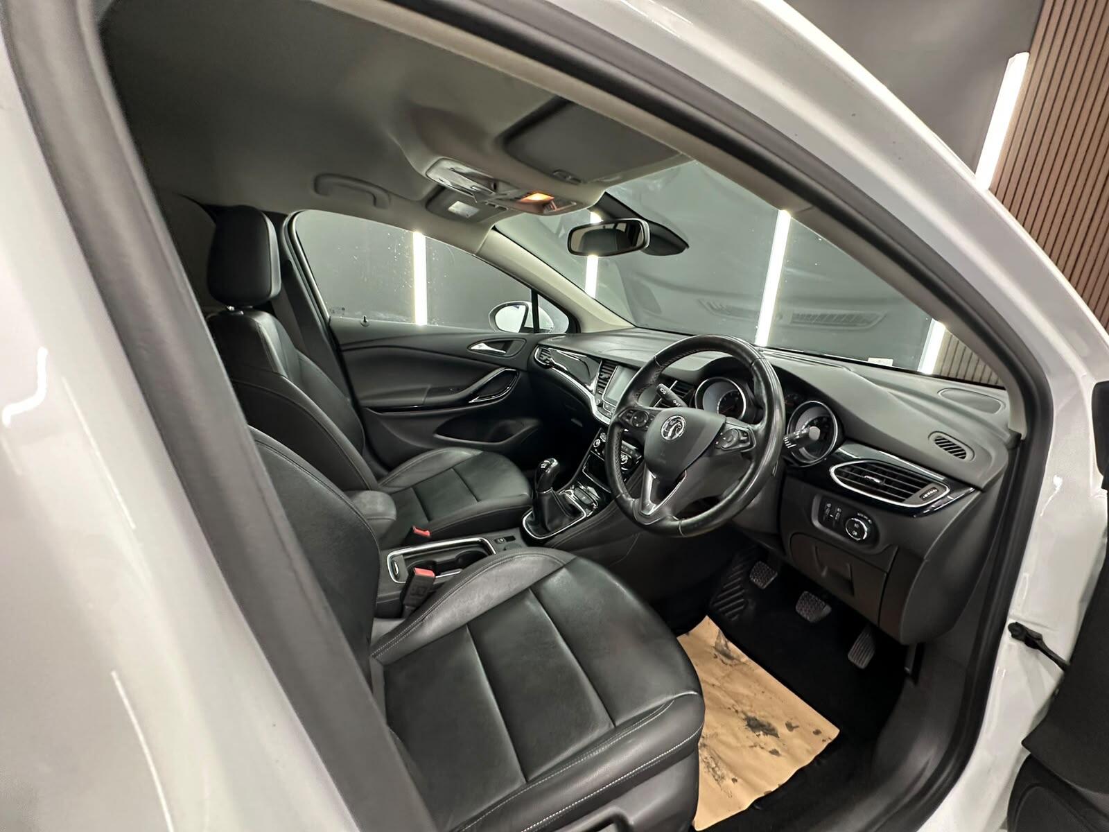 Vauxhall Astra view 21
