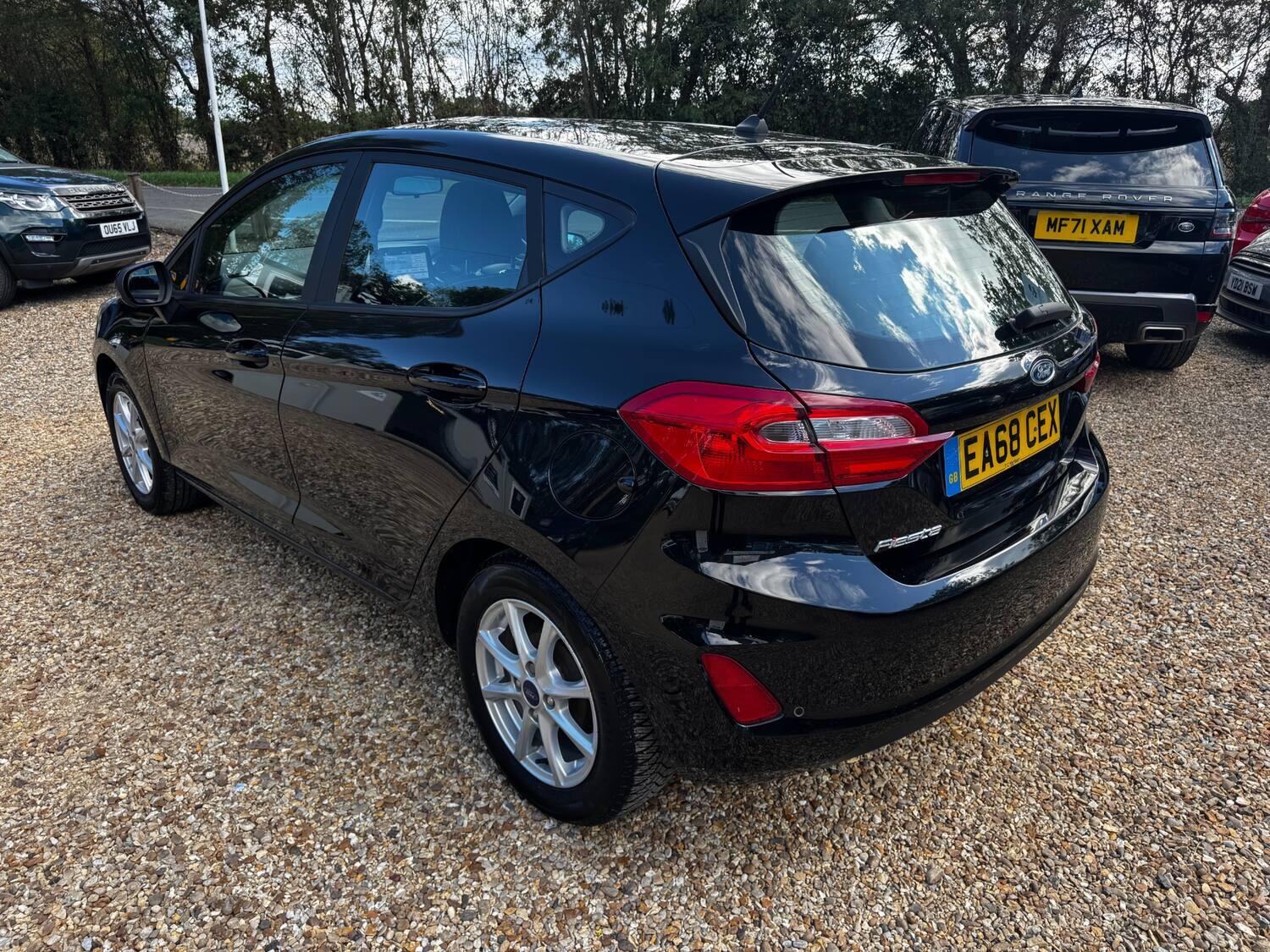 Ford Fiesta view 6