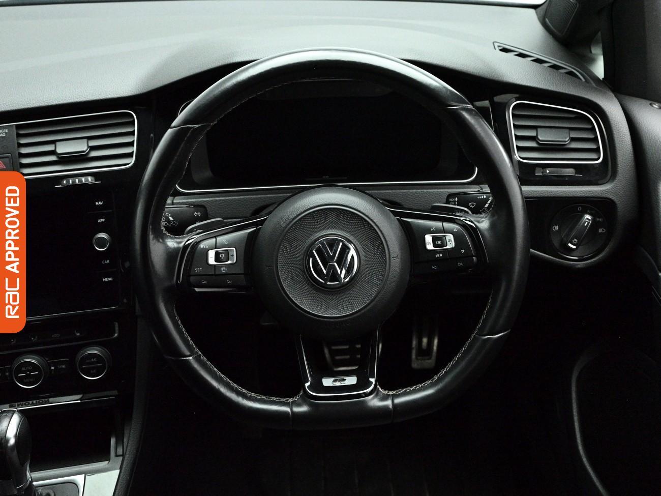 Volkswagen Golf view 9