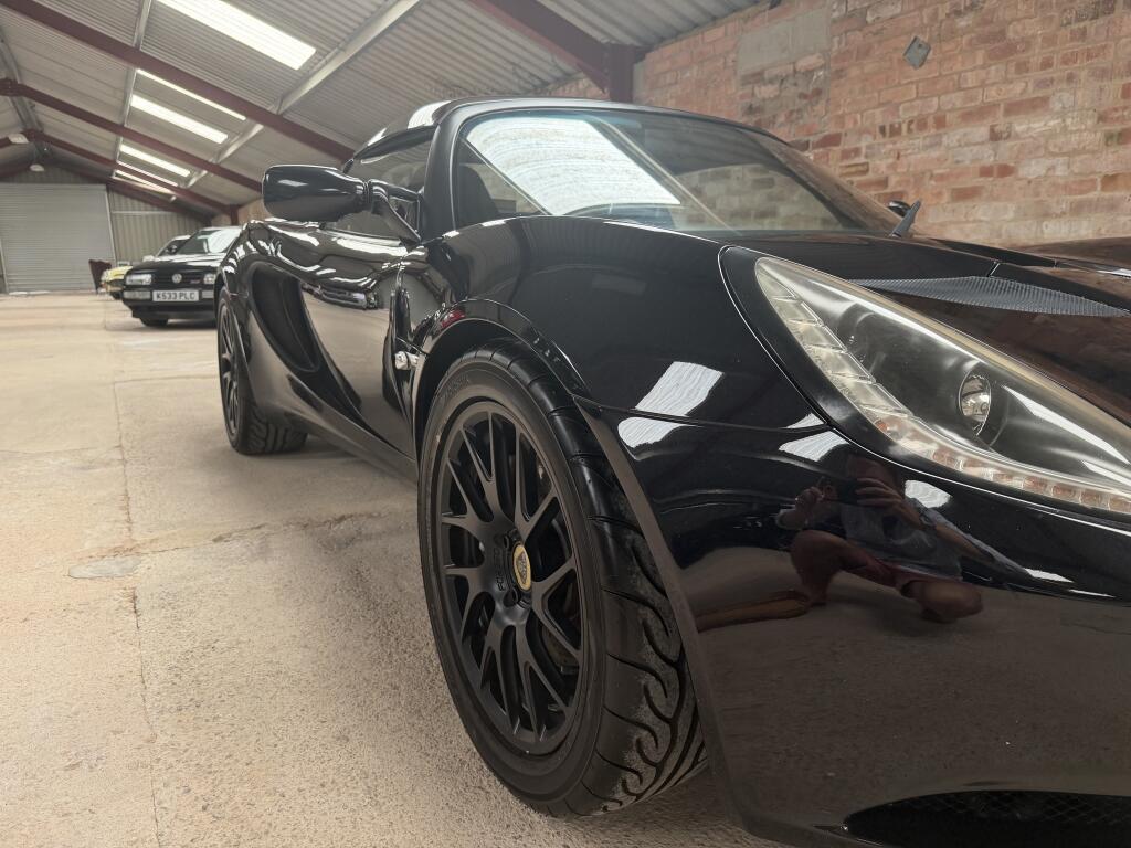 Lotus Elise view 9