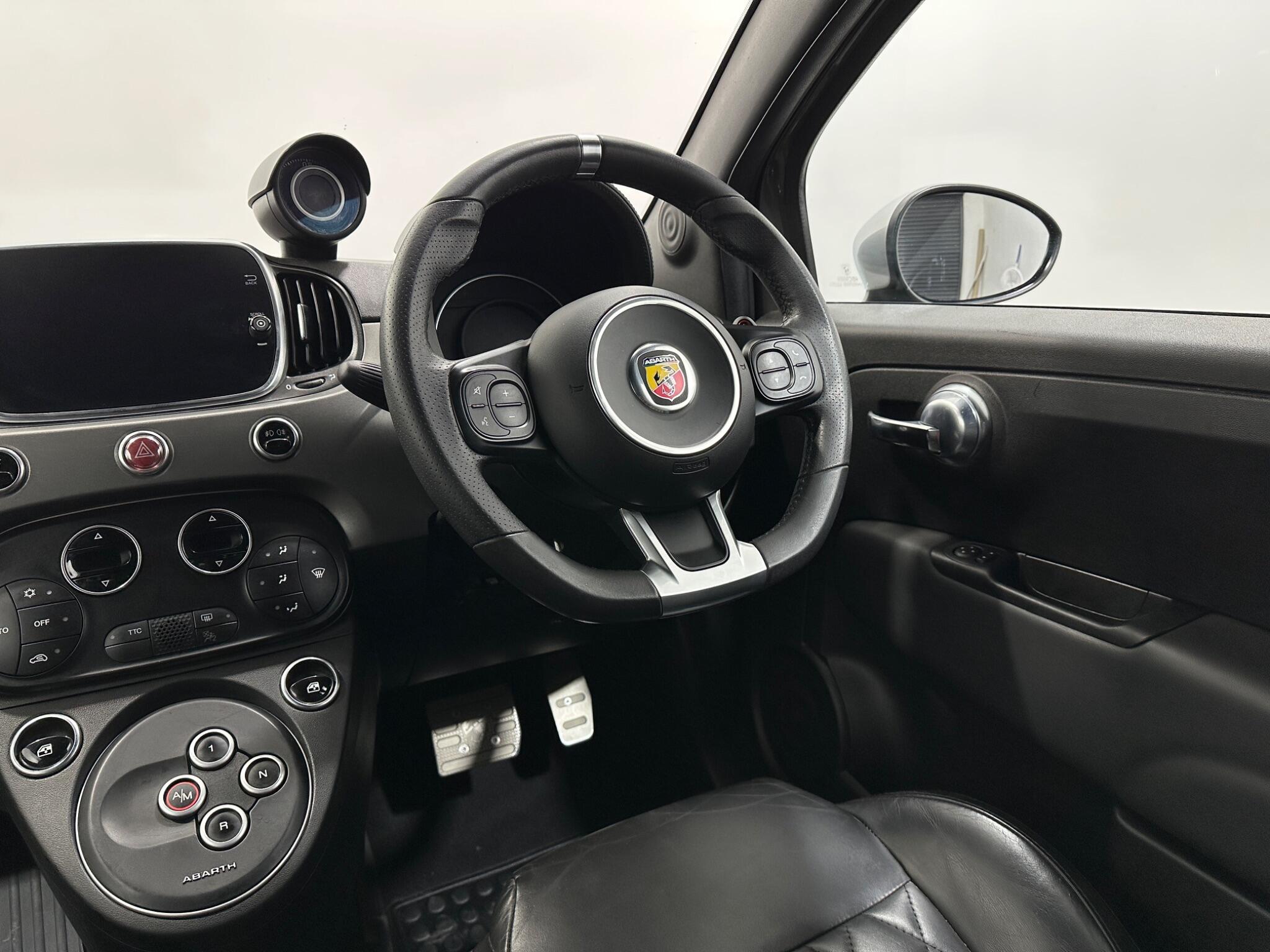 Abarth 595 view 12