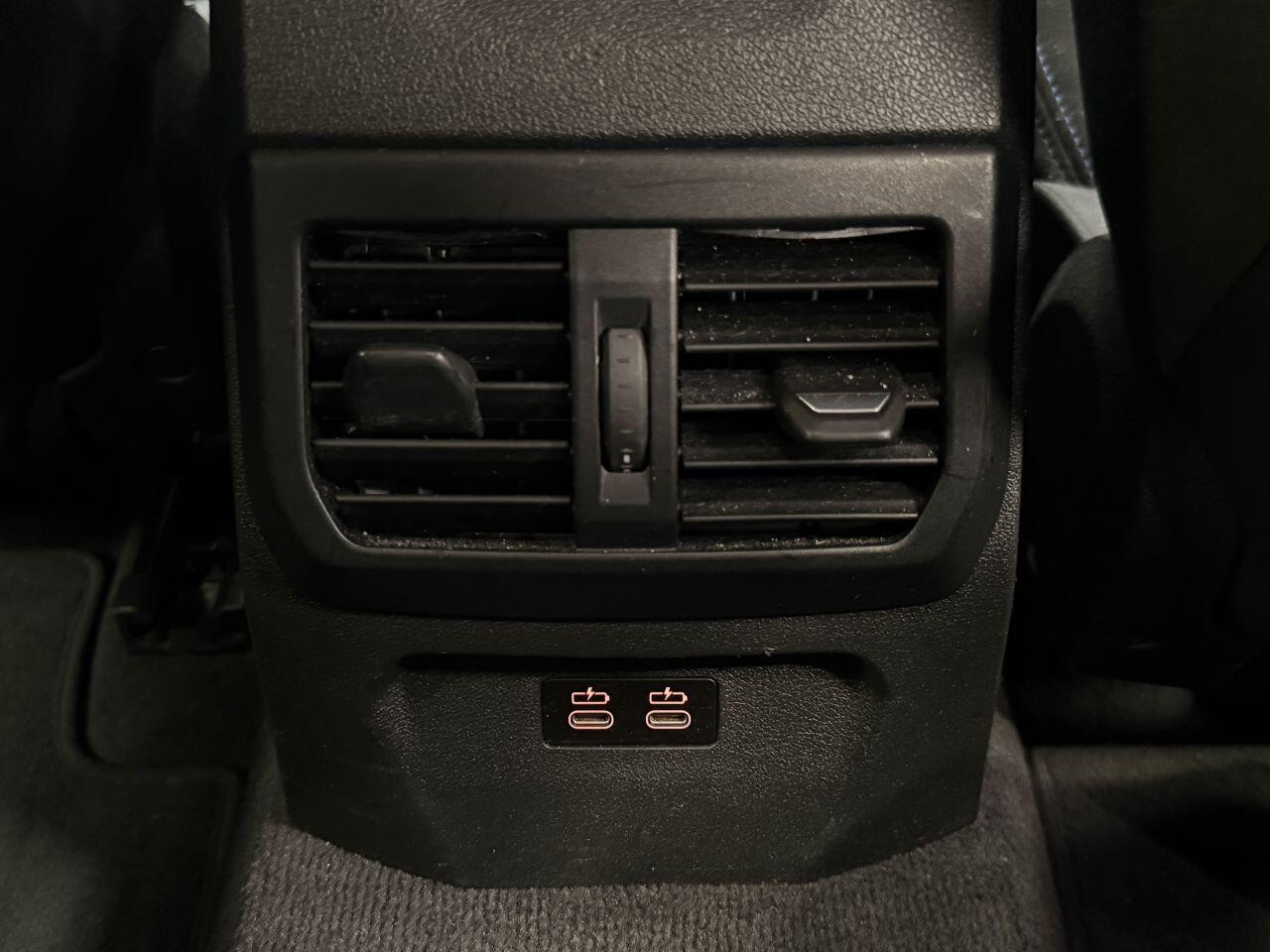 BMW 1 Series view 36