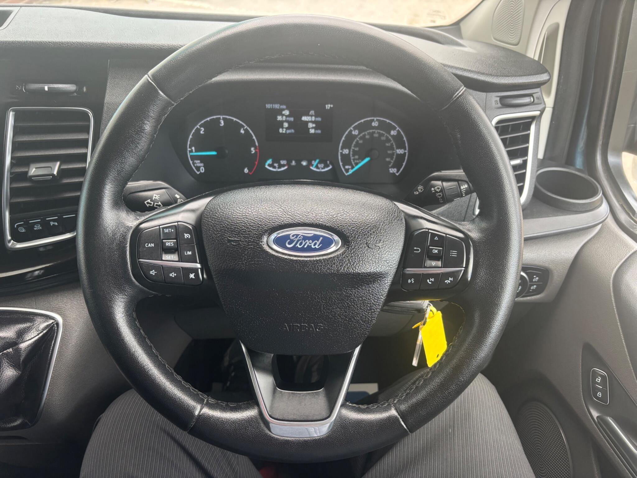 Ford Transit Custom view 45