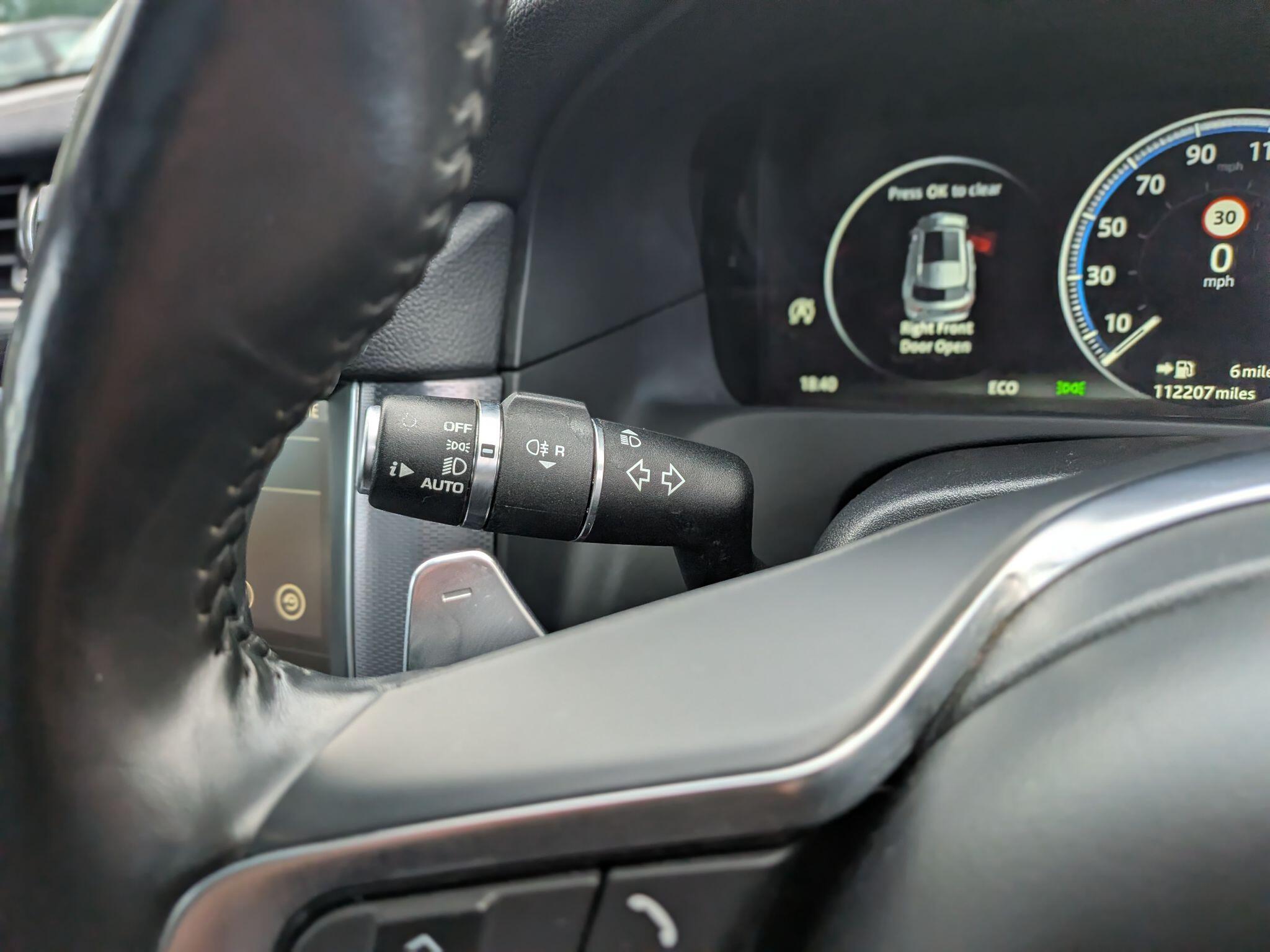 Jaguar XF view 29