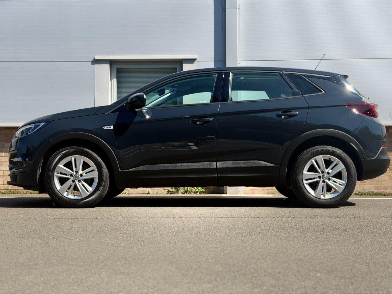 Vauxhall Grandland X view 35
