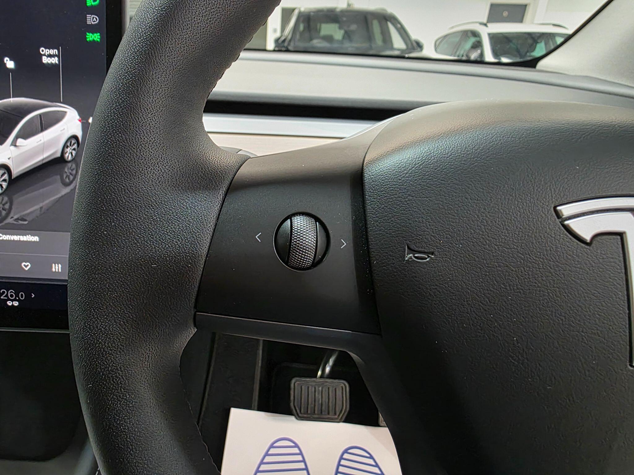 Tesla Model Y view 21