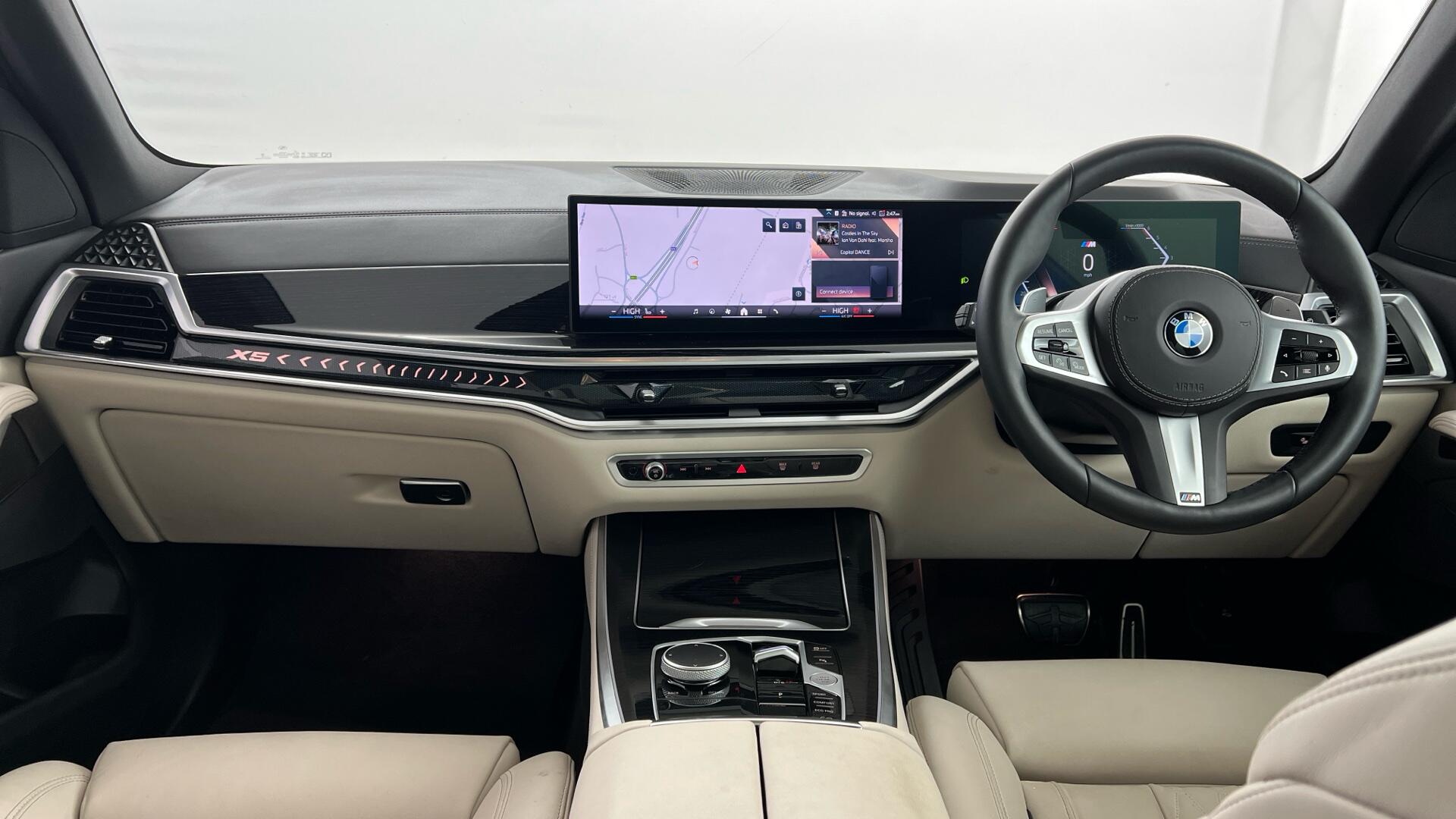 BMW X5 view 4