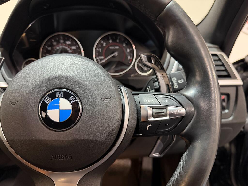 BMW 3 Series view 34