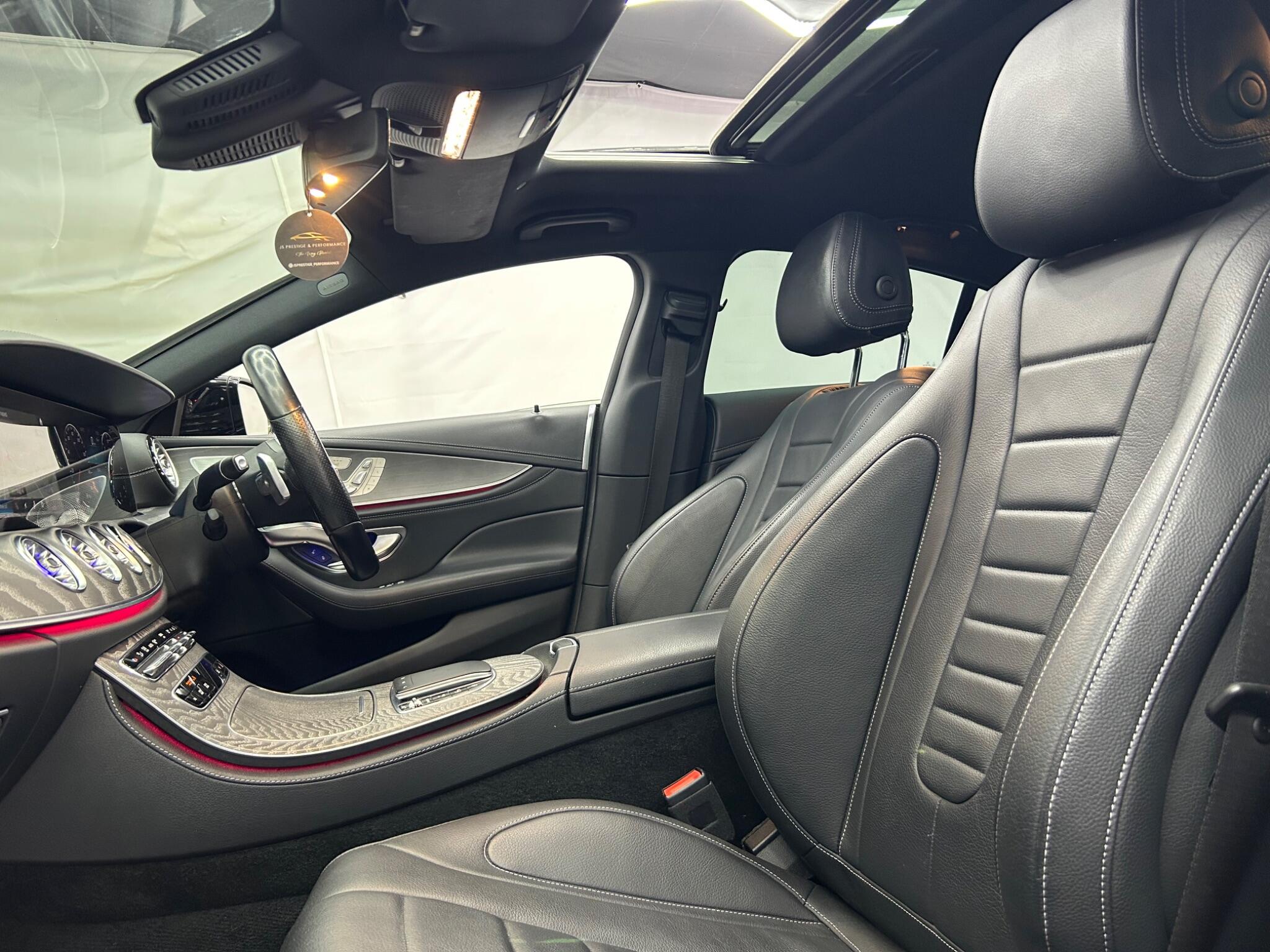 Mercedes-Benz CLS view 52