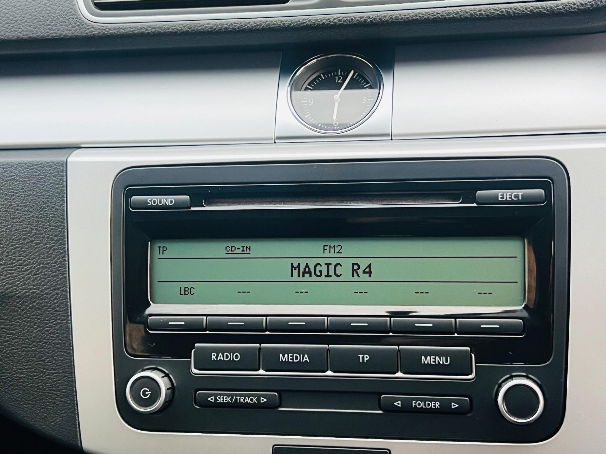 Volkswagen Passat view 67