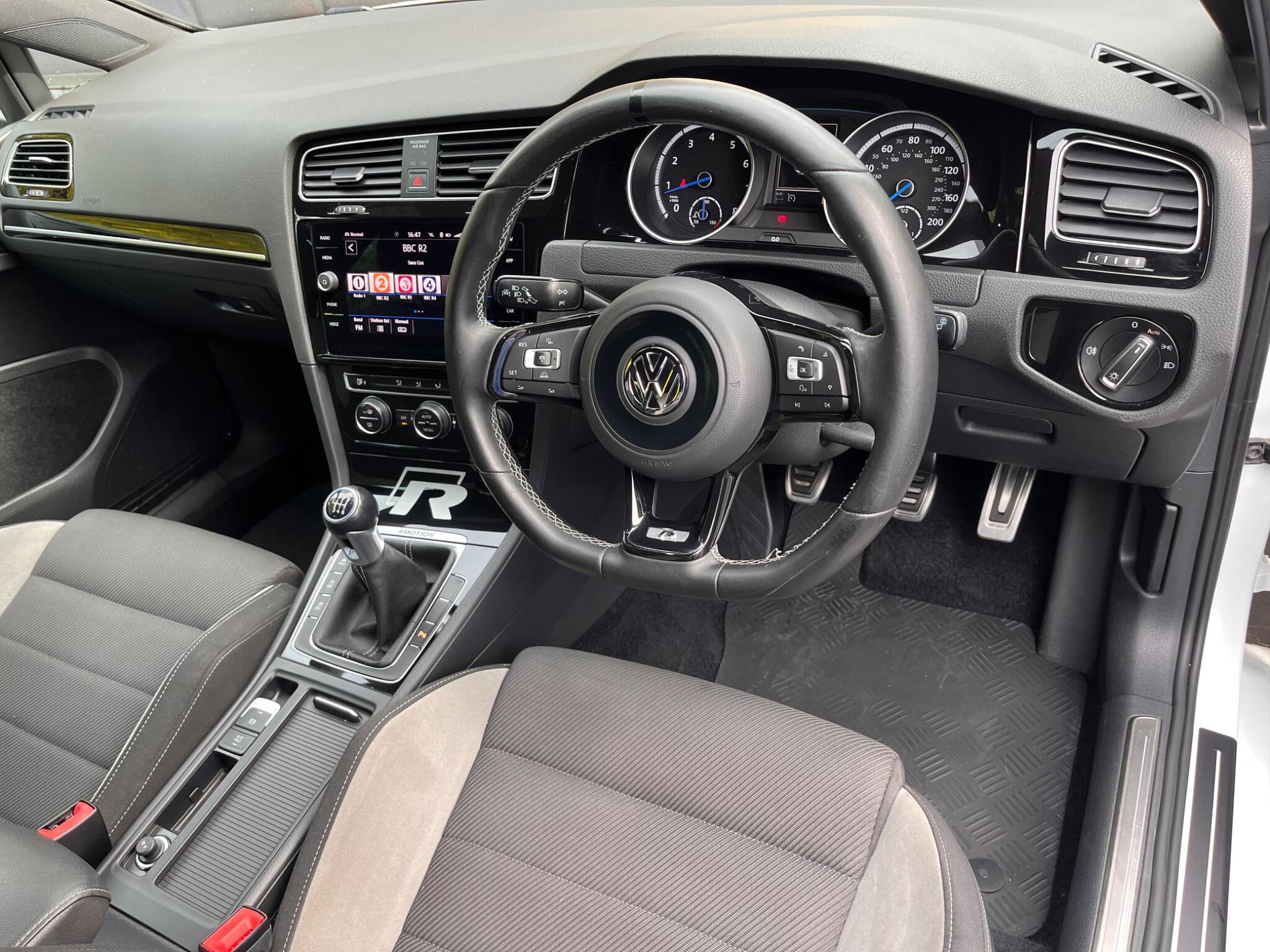 Volkswagen Golf view 25