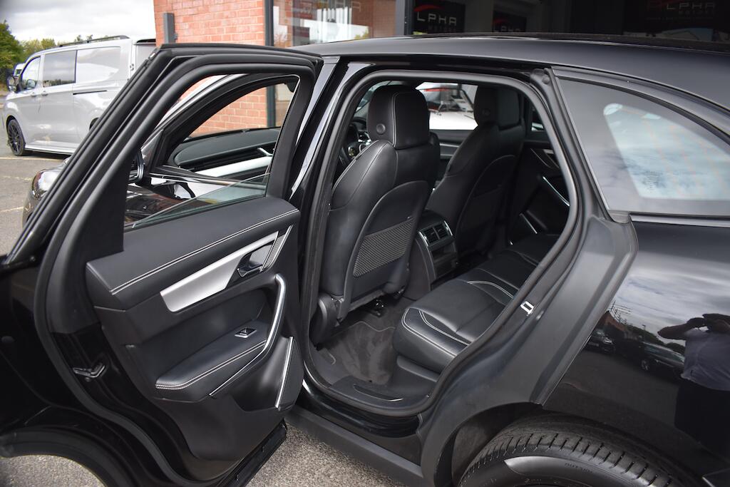 Jaguar F-Pace view 42
